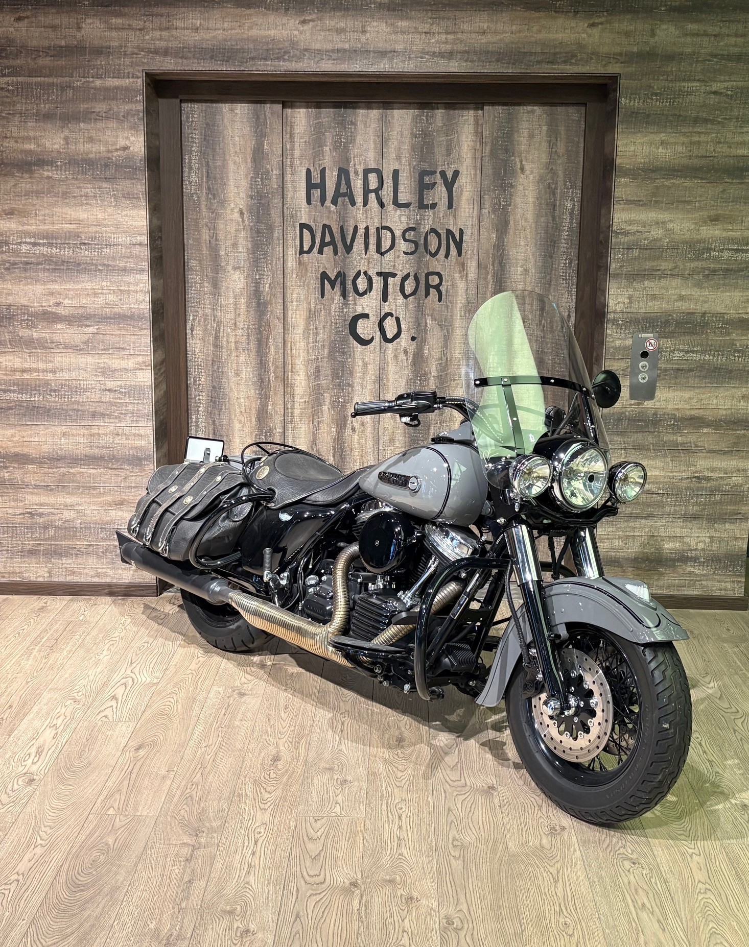 HARLEY-DAVIDSON FLHRC 1584 Road King Classic ABS Ref. 4115-image-1
