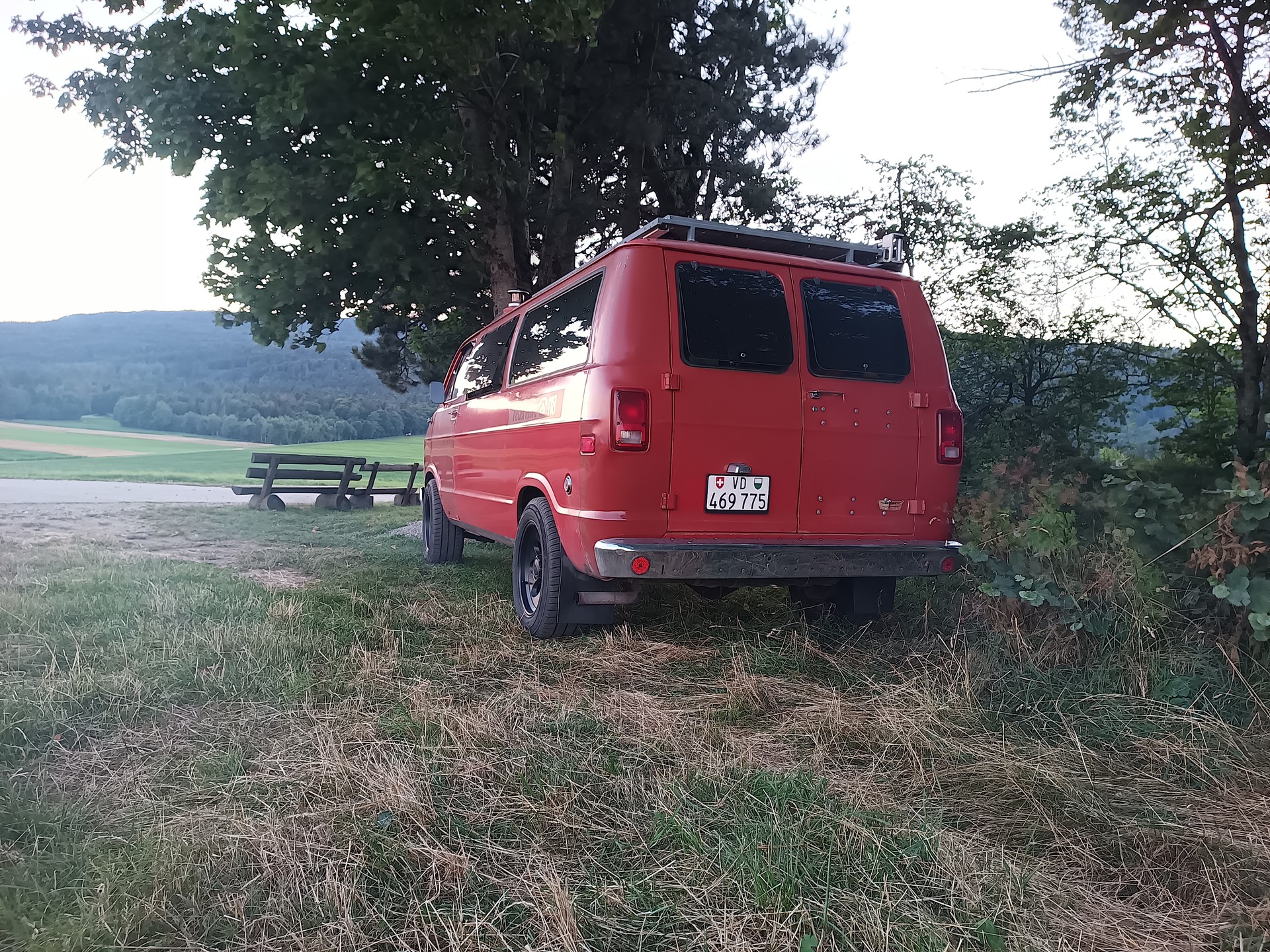 DODGE Ram-image-1