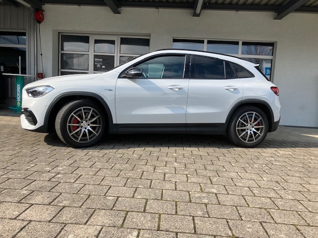 MERCEDES-BENZ GLA 35 AMG 4Matic 8G-Speedshift DCT / Garantie bis 03.2027