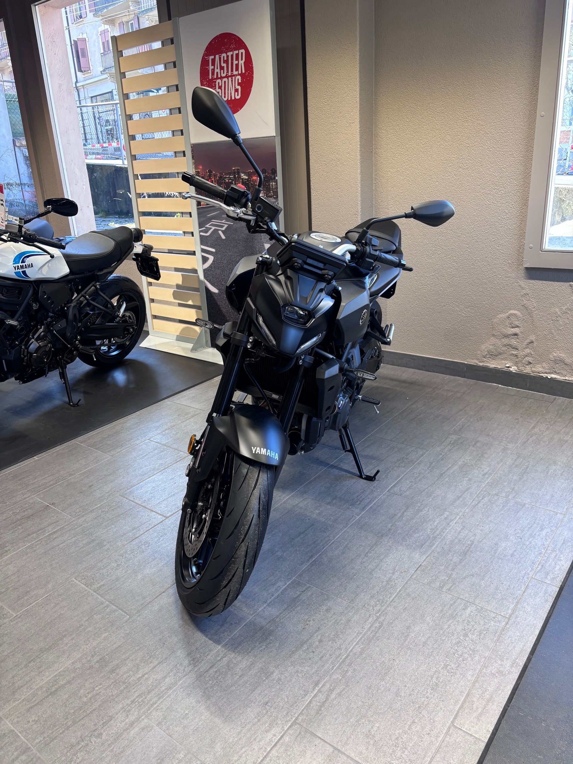 YAMAHA MT-07 Y AMT-image-0