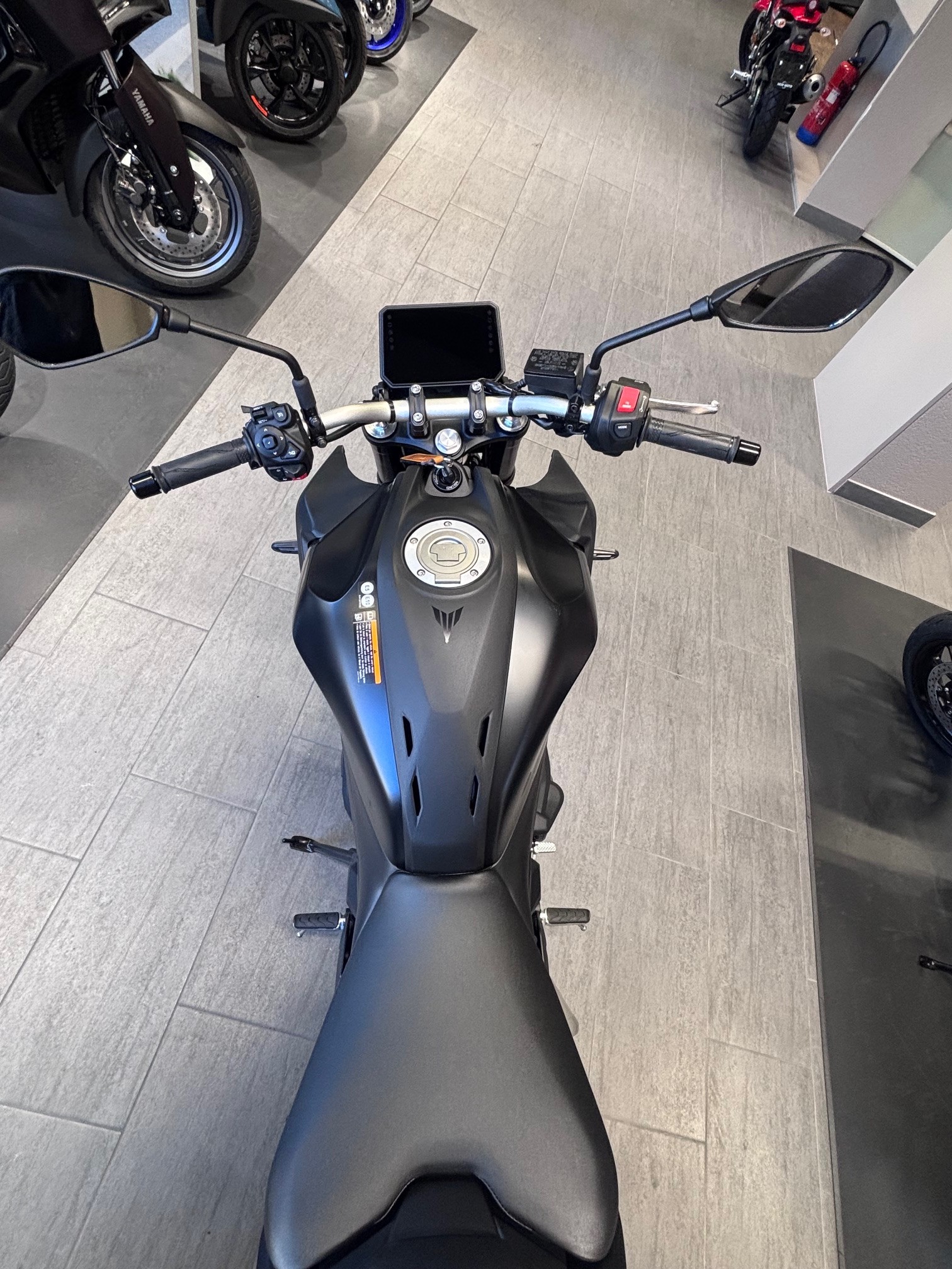 YAMAHA MT-07 Y AMT-image-3
