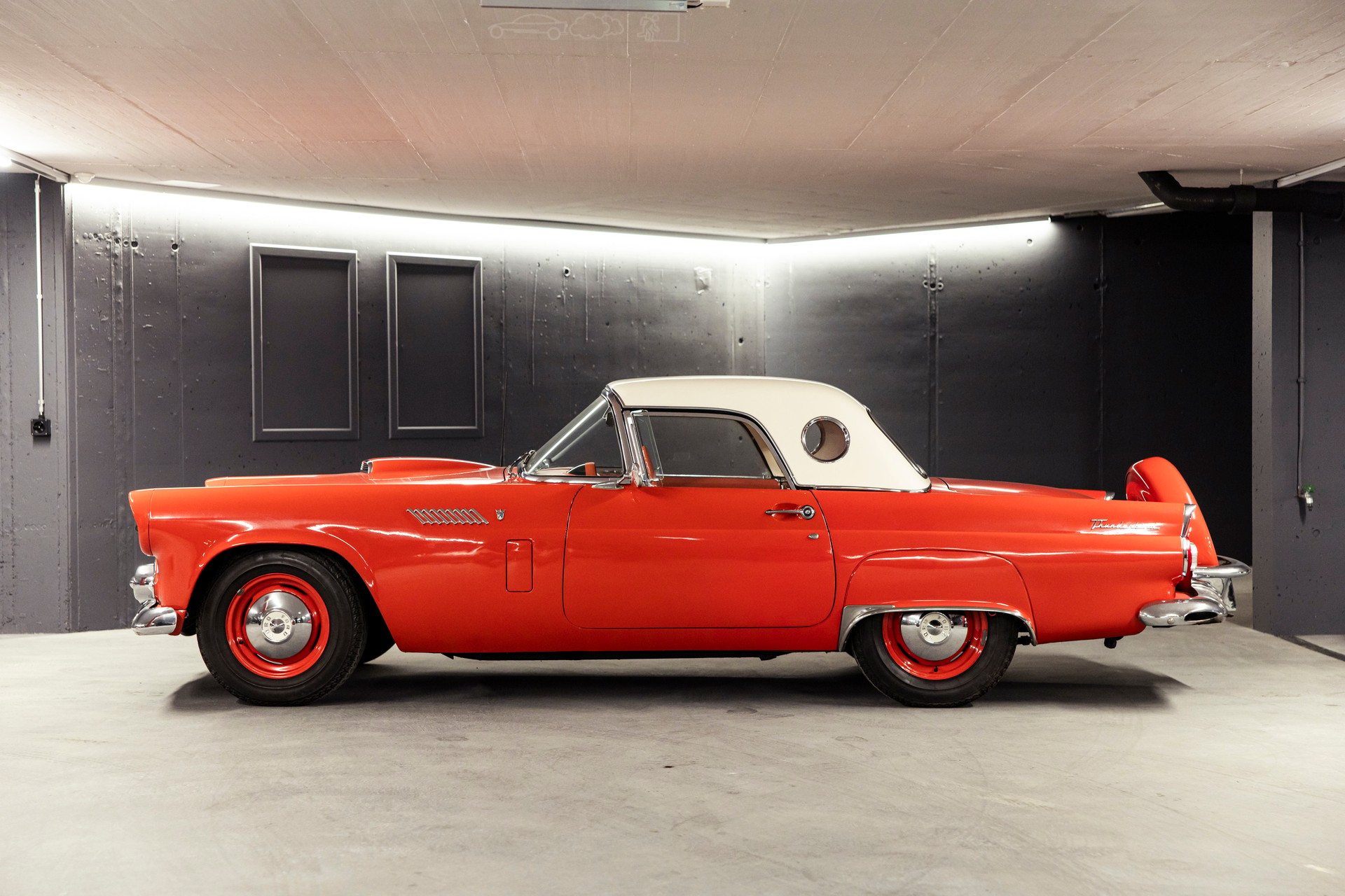 FORD Ford ThunderBird Y8 Veteranfahrzeug-image-1