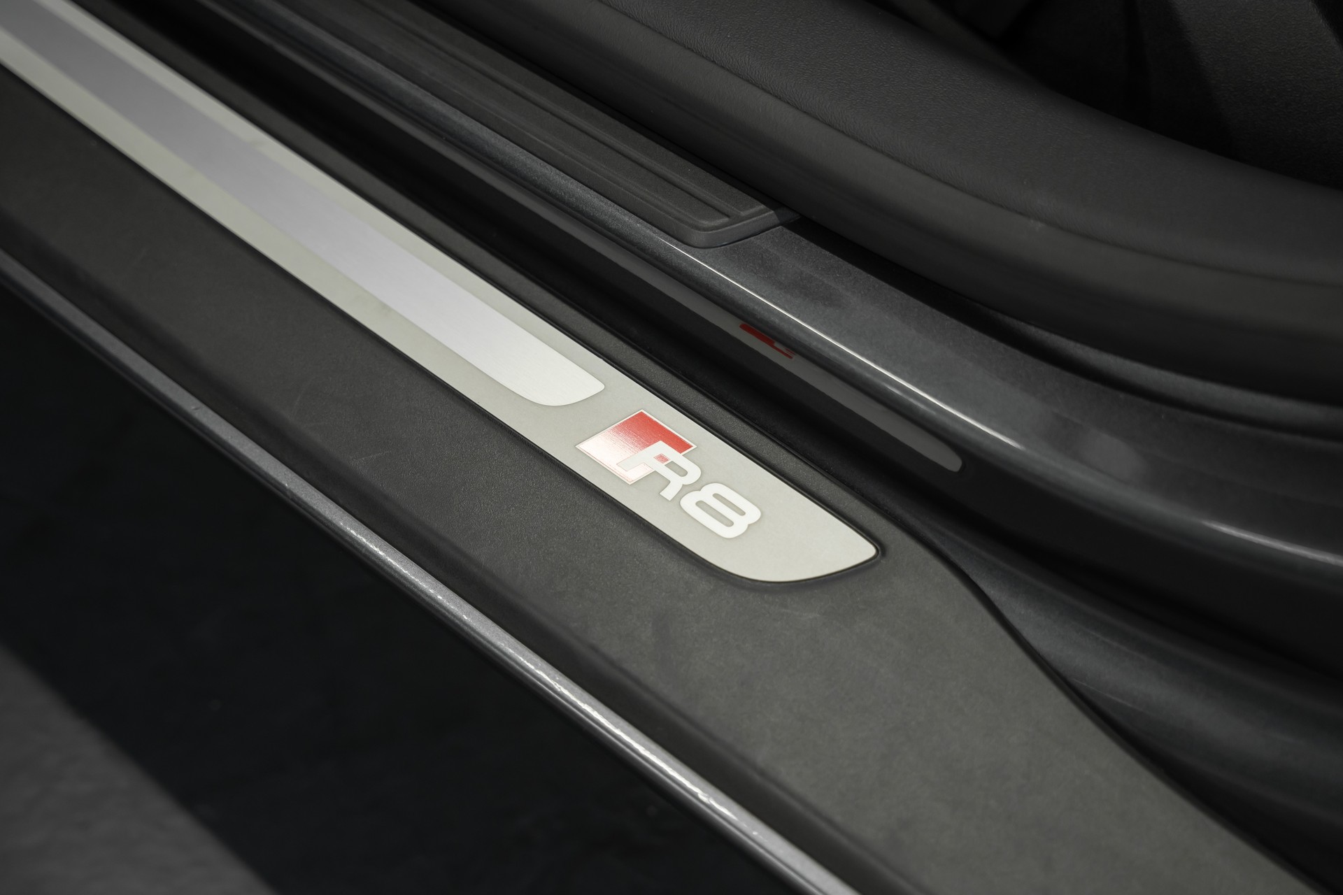 AUDI R8 Coupé 4.2 S-Tronic Capristo-image-15