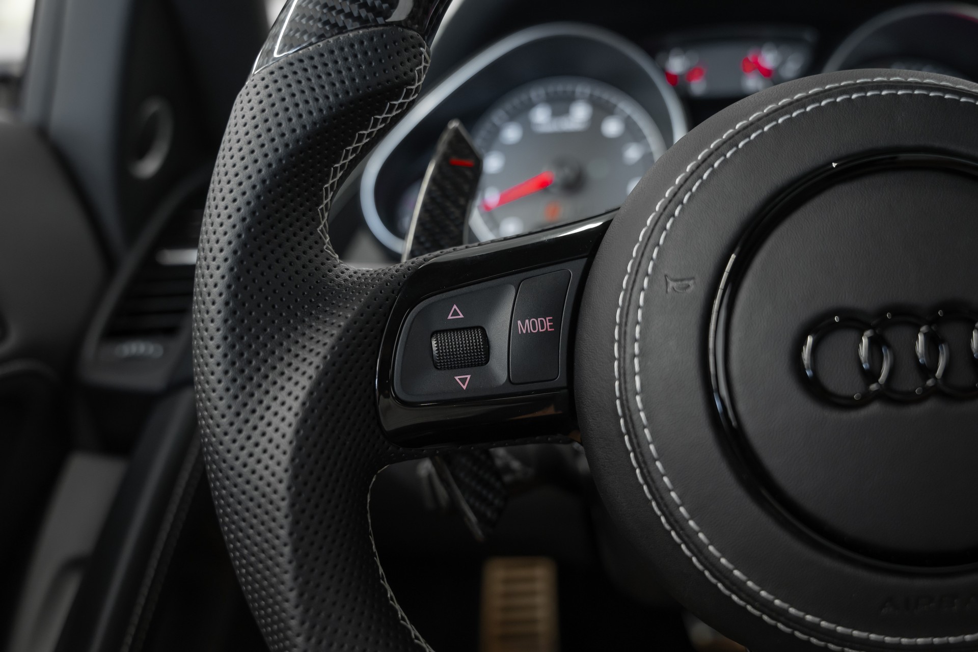 AUDI R8 Coupé 4.2 S-Tronic Capristo-image-20