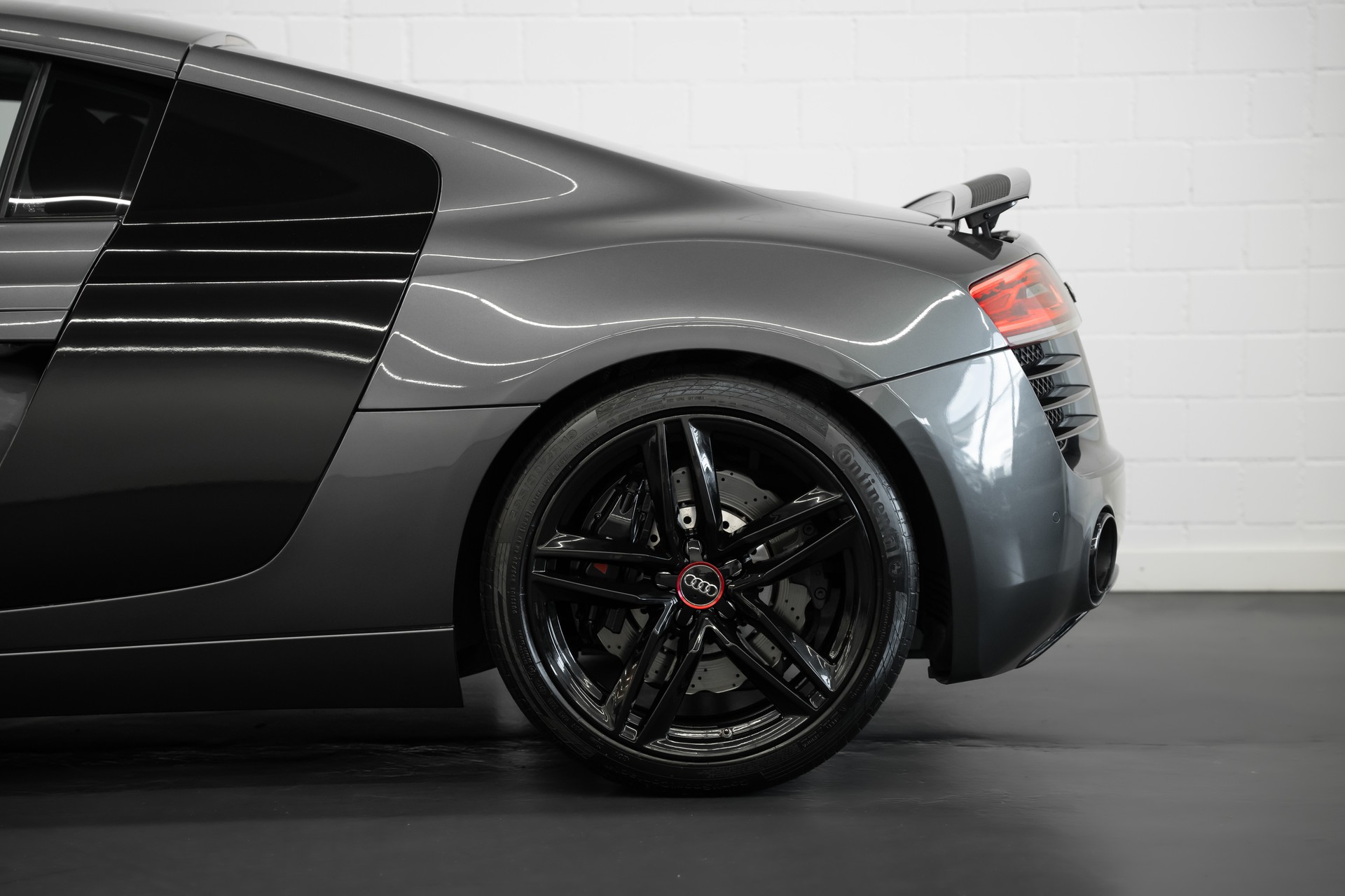 AUDI R8 Coupé 4.2 S-Tronic Capristo-image-14