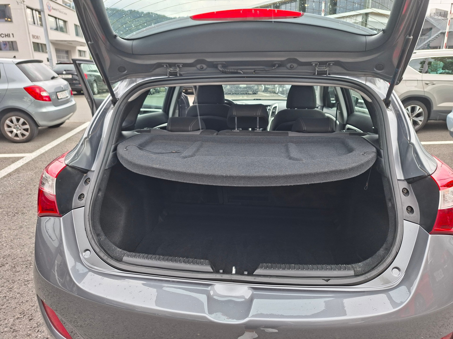 HYUNDAI i30 1.4 Comfort-image-10