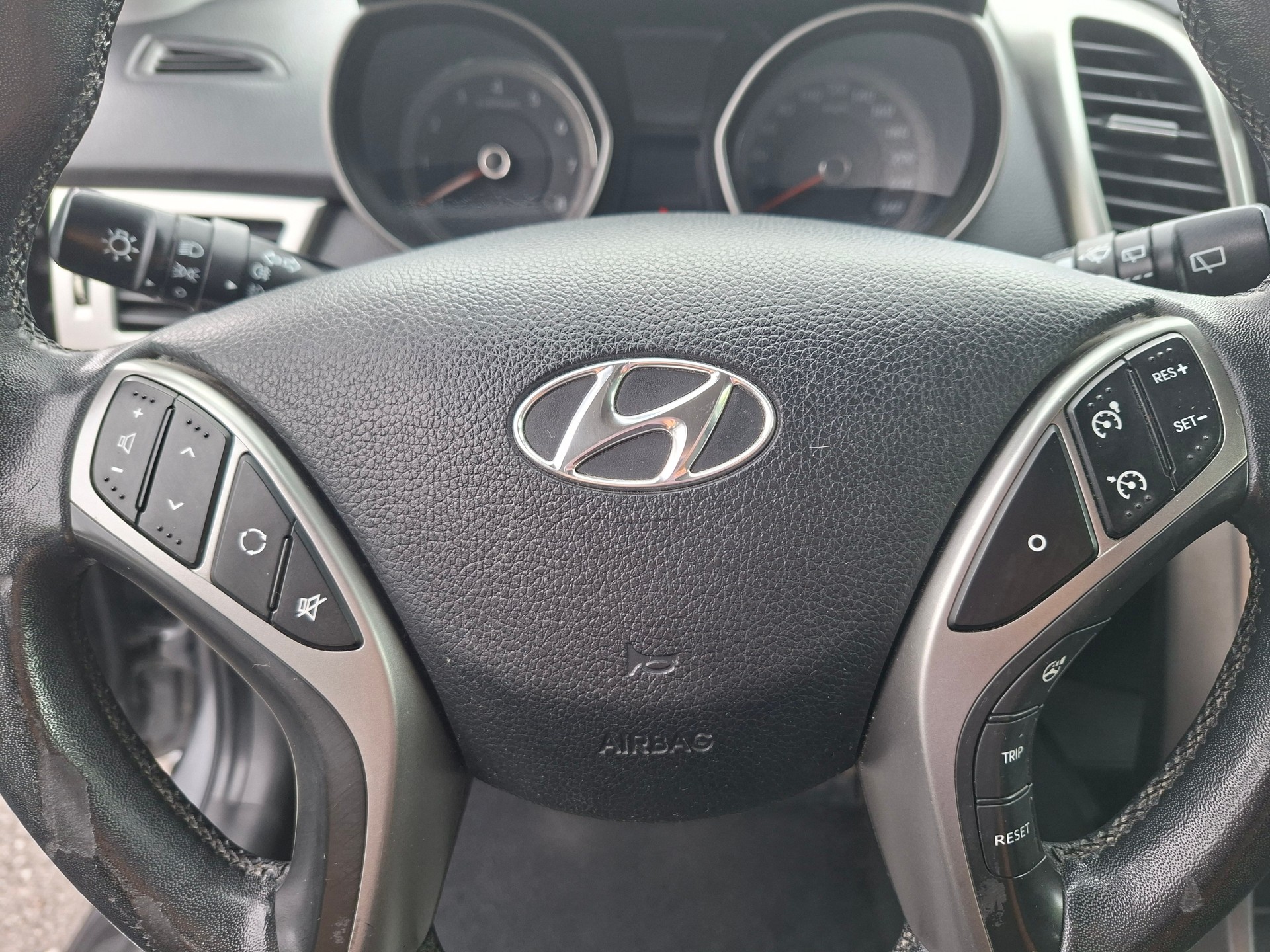 HYUNDAI i30 1.4 Comfort-image-7