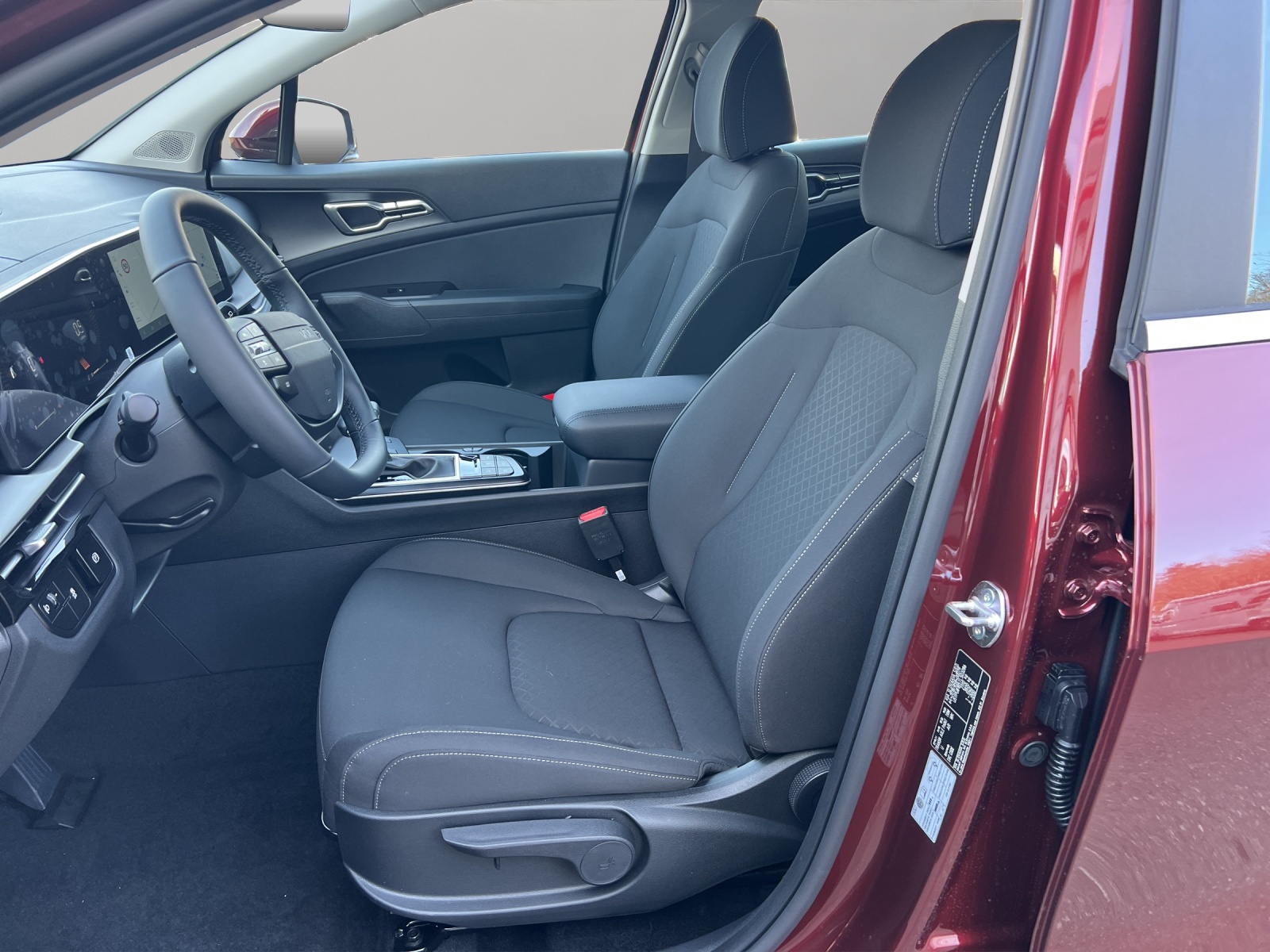 KIA Sportage 1.6T-GDi 2WD Aut. / Lagerprämie von CHF 2'070.- beim Kauf bis 30.06.2026 / 0.99% Leasing Aktion-image-8