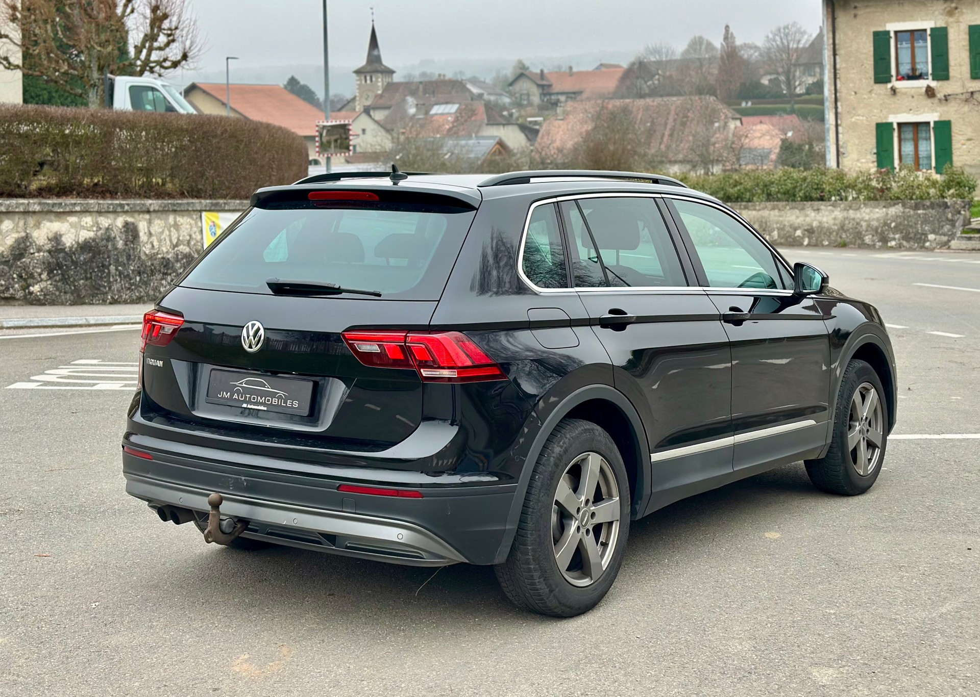 VW Tiguan 2.0TSI Comfortline 4Motion DSG-image-2