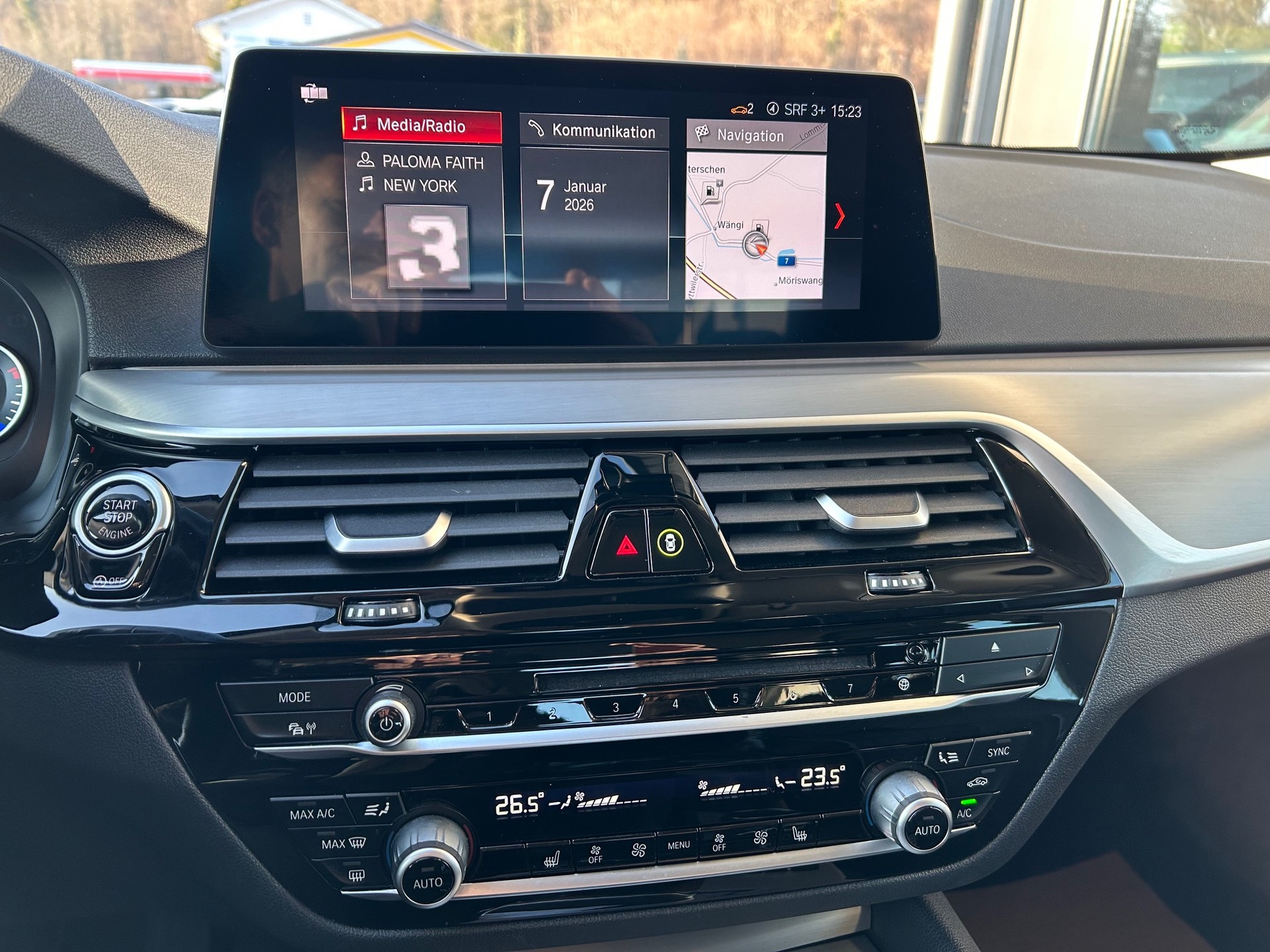 BMW 520d xDrive Sport Line Steptronic-image-11