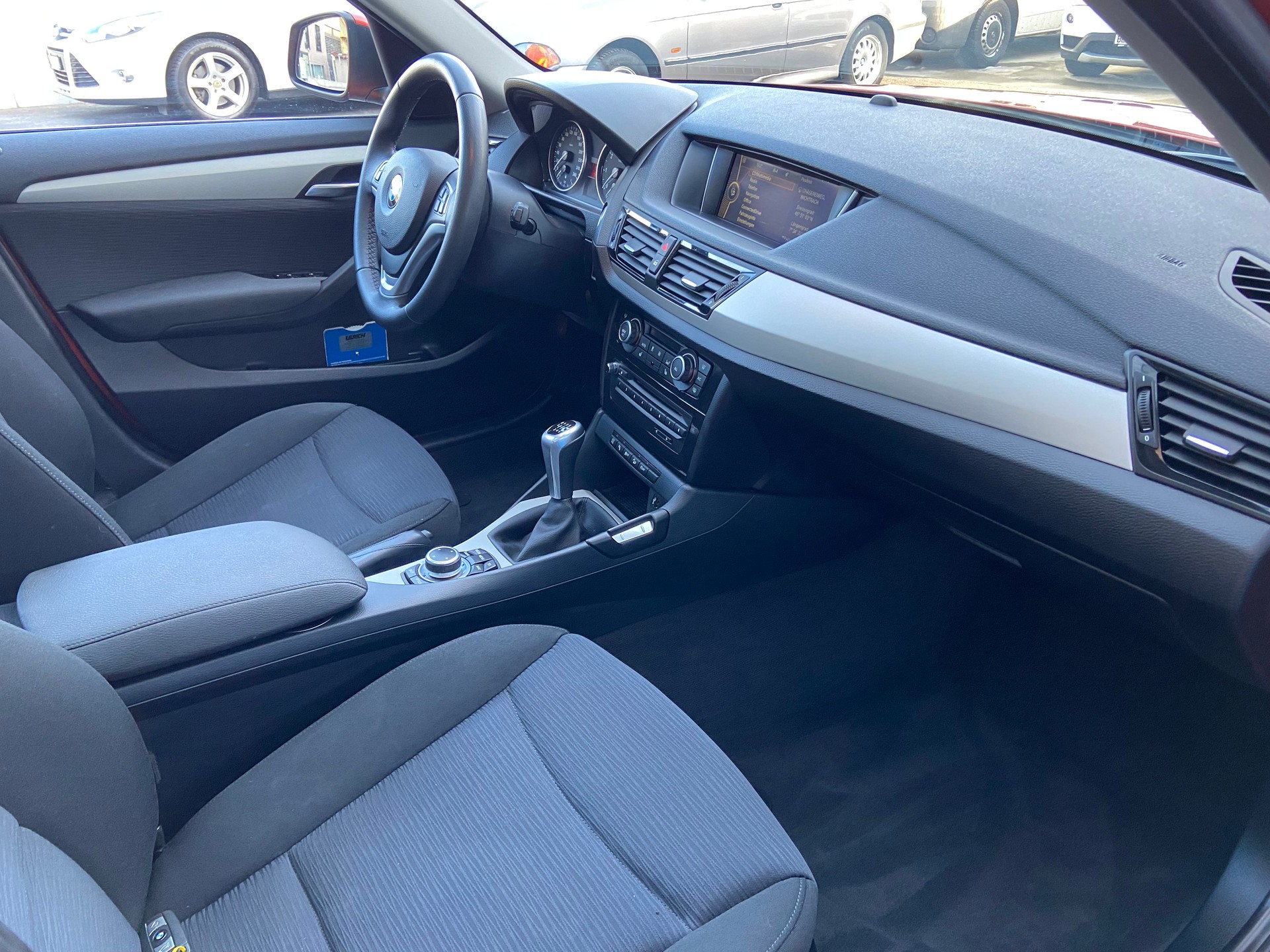 BMW X1 xDrive 20i-image-7