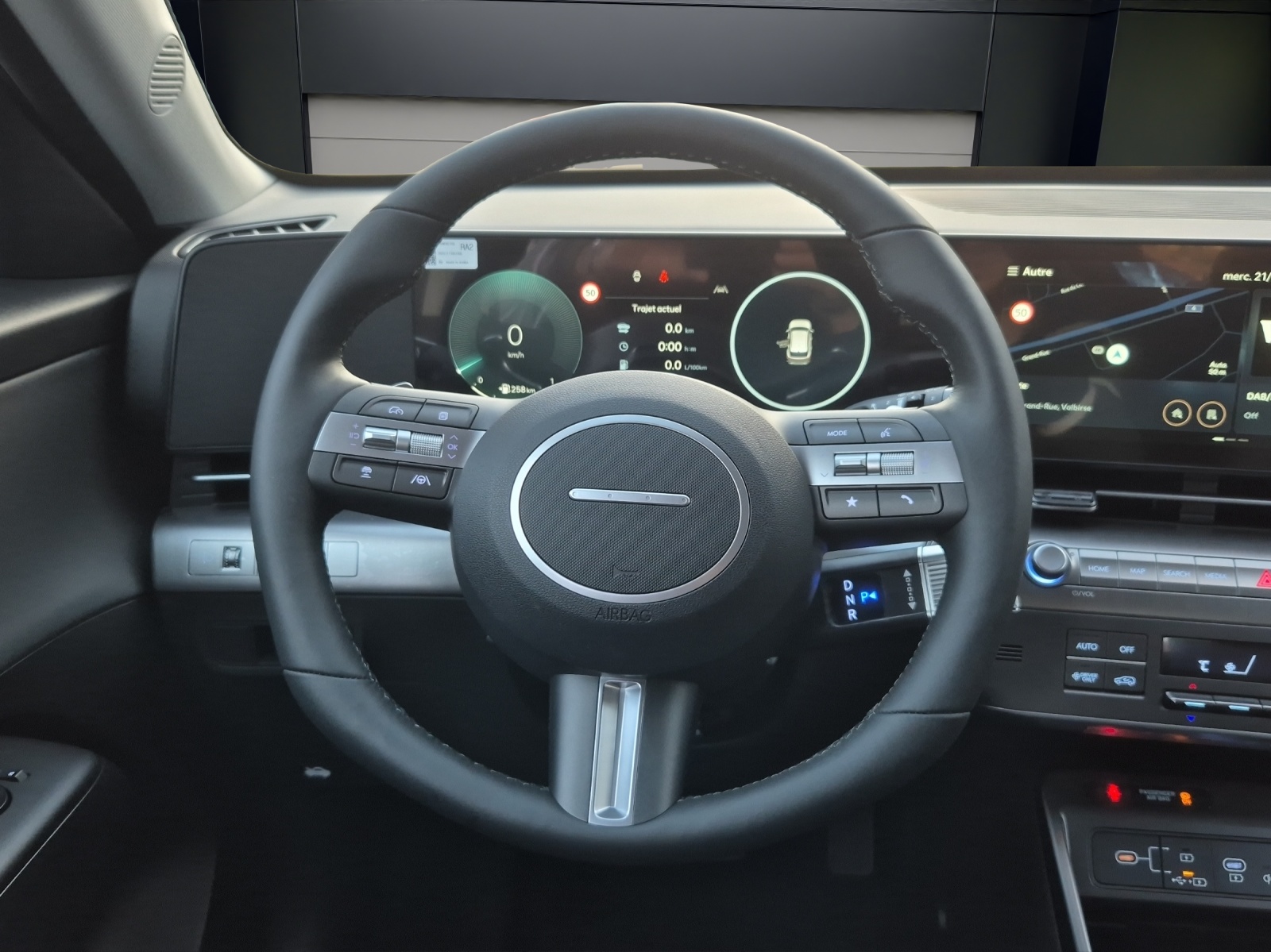 HYUNDAI Kona 1.6 GDi HEV Amplia DCT-image-6