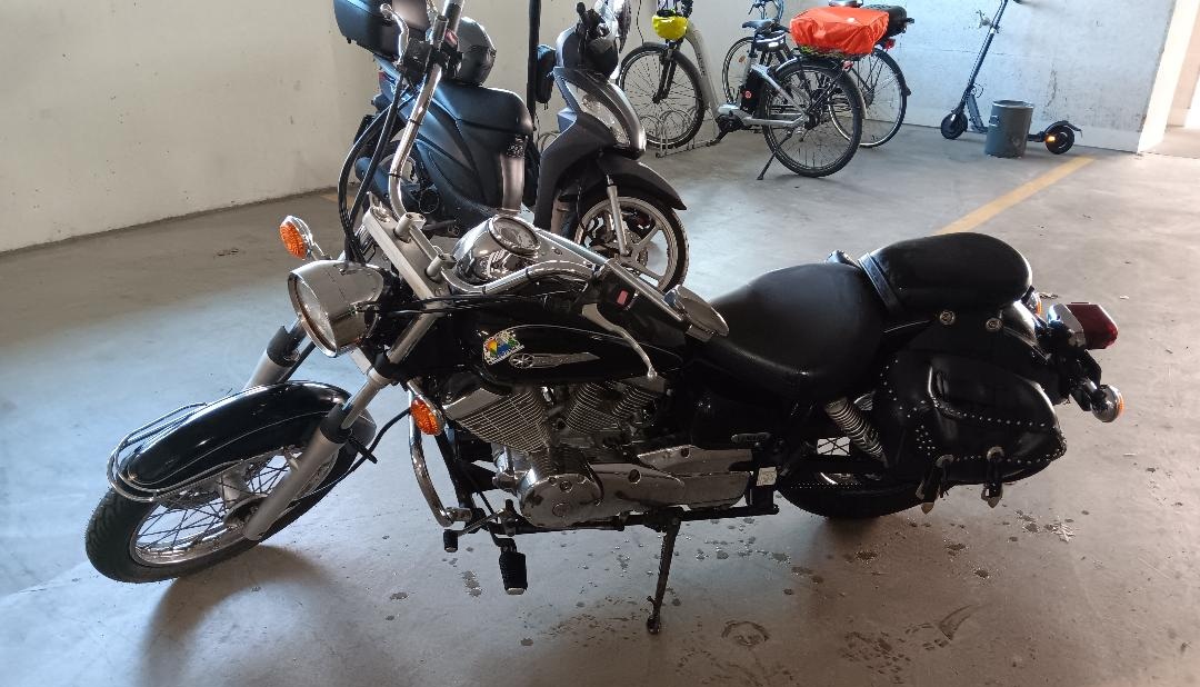 YAMAHA XVS 125 Drag Star-image-2