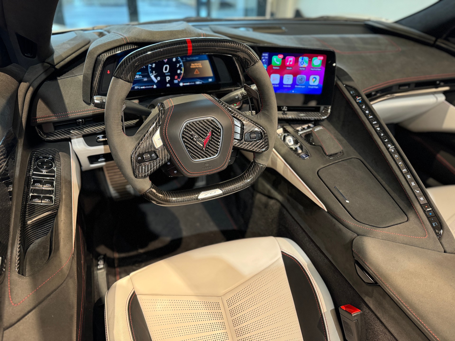 CHEVROLET CORVETTE C8 Z06 5.5L V8 🚀 Cabrio US 3LZ Z07 Performance 70th Anniversary Edition OHNE OPF! GRATIS SERVICE 1'399.-- pro Monat-image-10