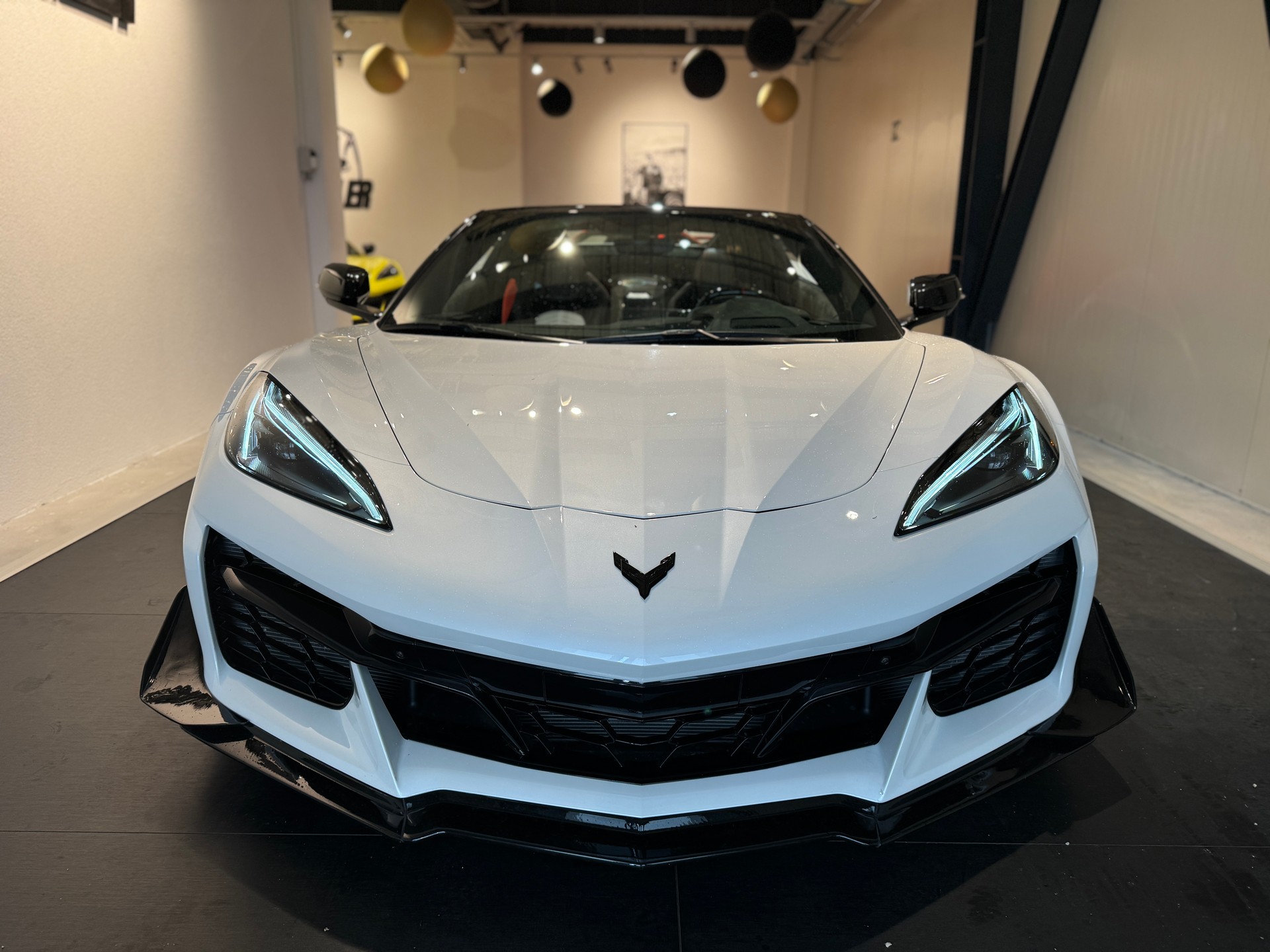 CHEVROLET CORVETTE C8 Z06 5.5L V8 🚀 Cabrio US 3LZ Z07 Performance 70th Anniversary Edition OHNE OPF! GRATIS SERVICE 1'399.-- pro Monat-image-3