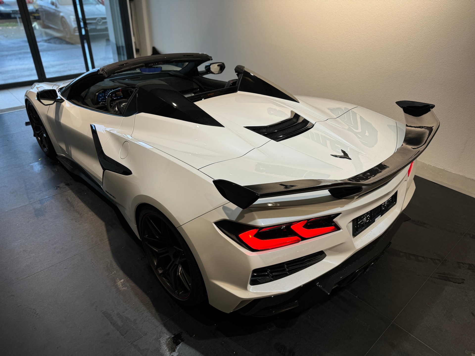 CHEVROLET CORVETTE C8 Z06 5.5L V8 🚀 Cabrio US 3LZ Z07 Performance 70th Anniversary Edition OHNE OPF! GRATIS SERVICE 1'399.-- pro Monat-image-8
