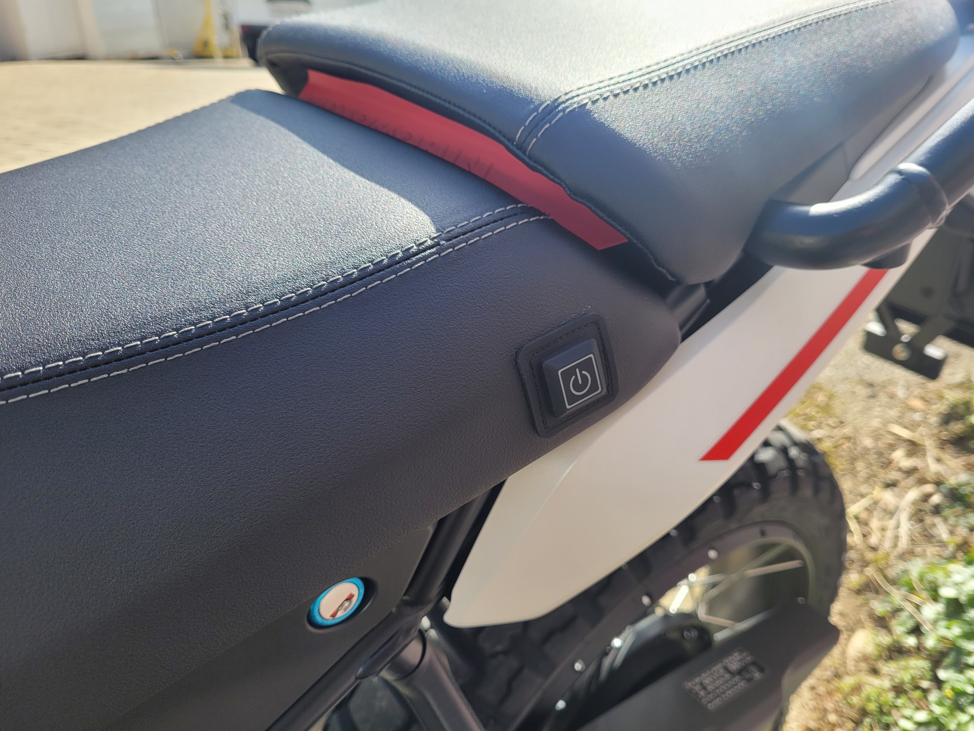 MOTO MORINI Alltrhike 450-image-13
