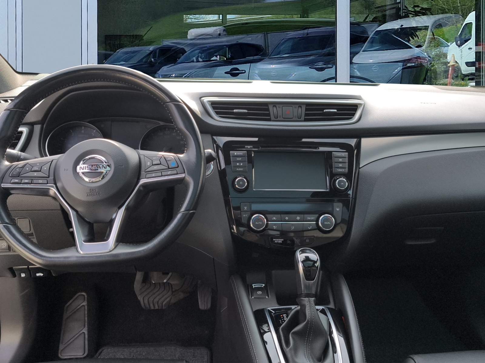 NISSAN Qashqai 1.3 DIG-T N-Tec DCT-image-8