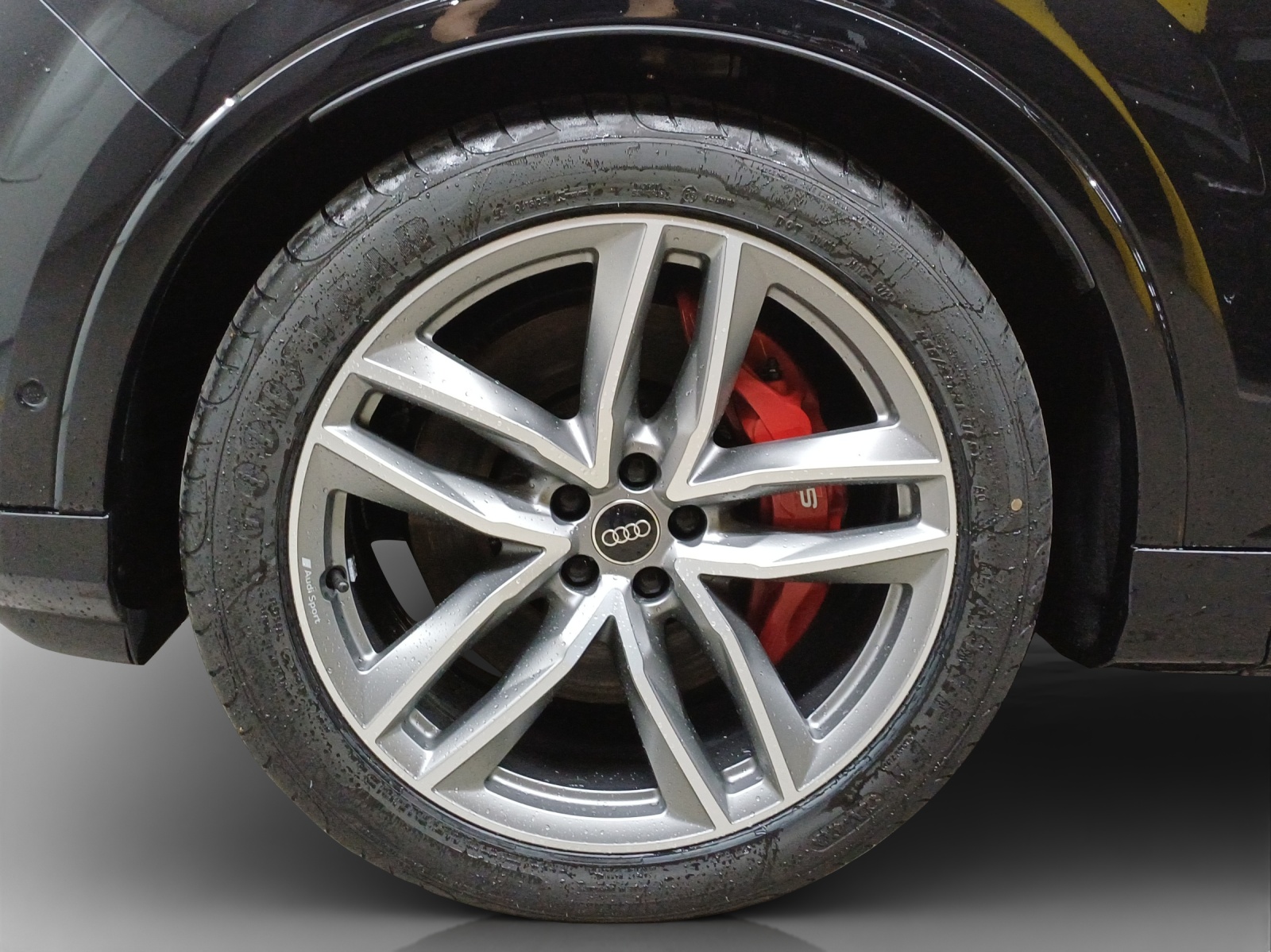 AUDI SQ7 TFSI quattro tiptronic-image-15