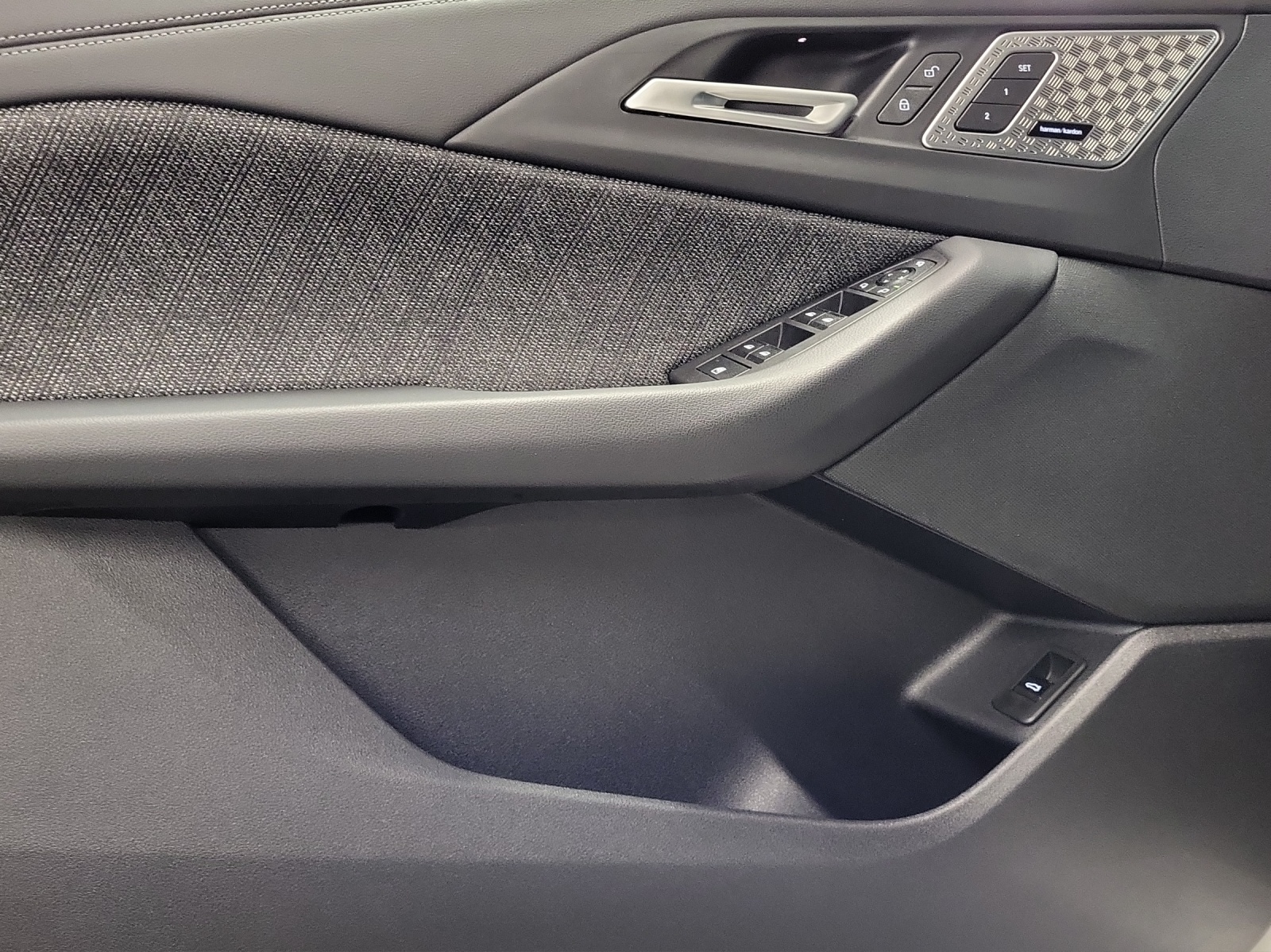 BMW 218d Active Tourer DKG-image-18