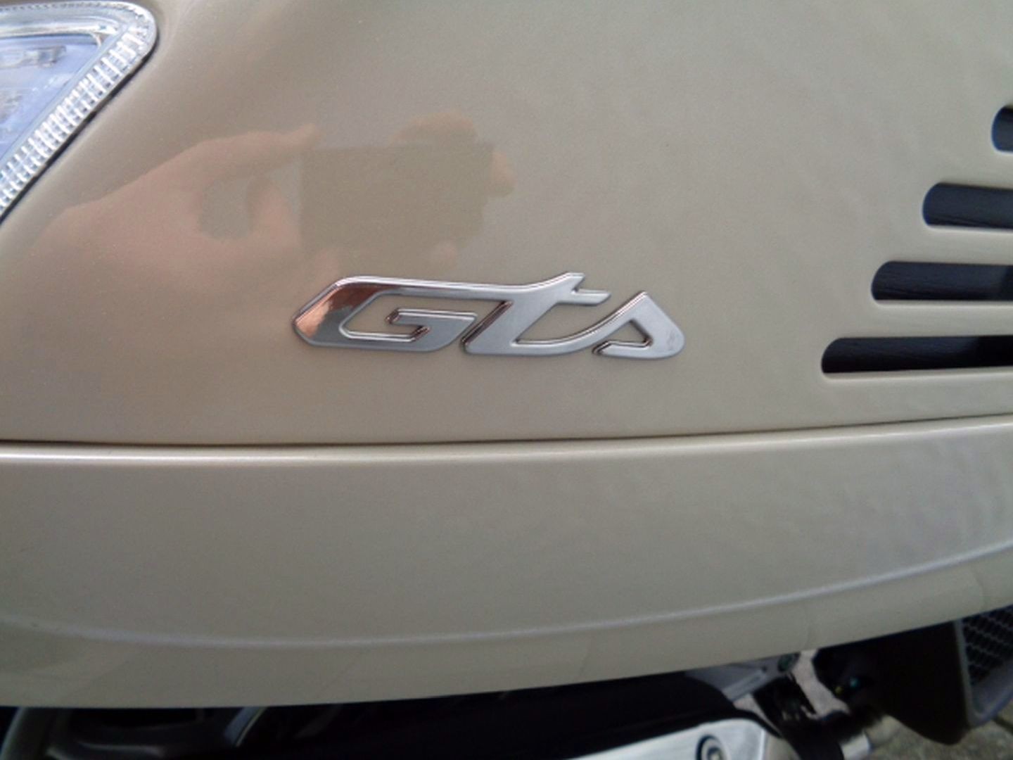PIAGGIO VESPA GTS 125 RST-image-9
