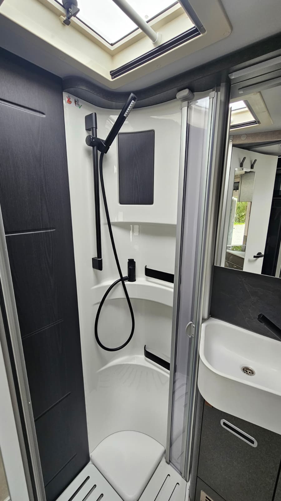 HYMER MLT 580 4x4 by capricorntrucks.ch-image-8