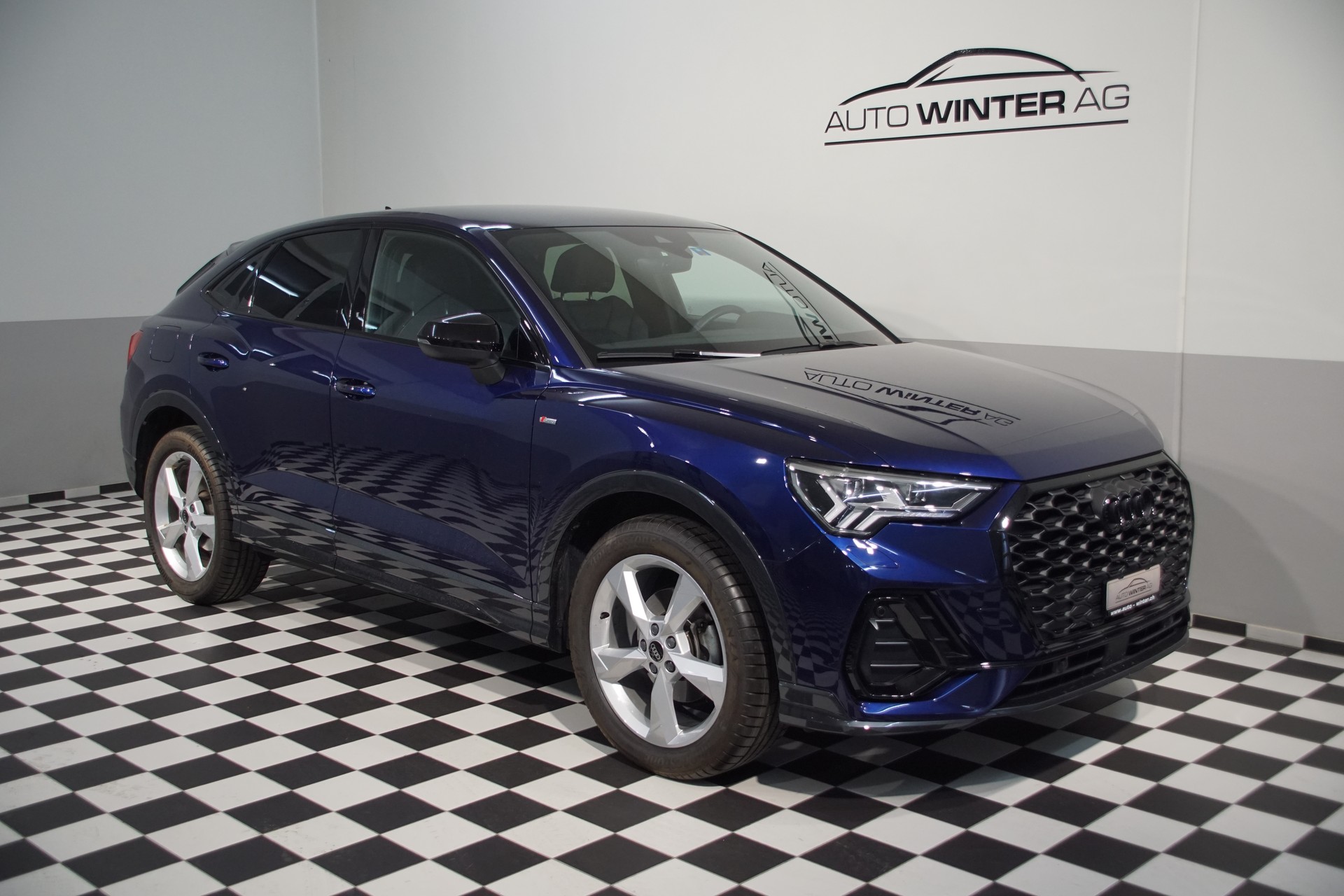 AUDI Q3 Sportback 35 TFSI S line S-tronic ++SWISS++-showroom-element-1
