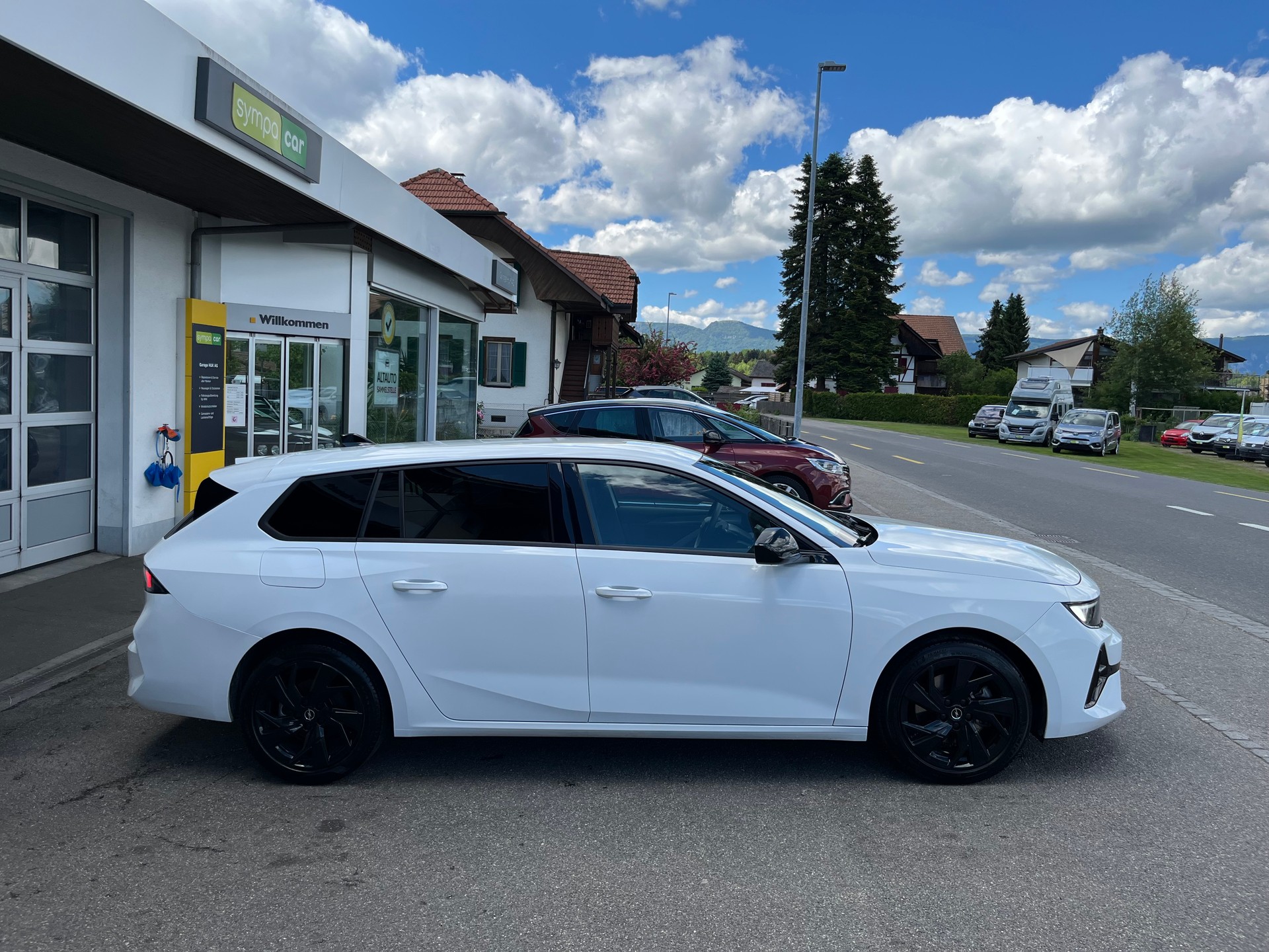 OPEL Astra Sports Tourer 1.5 d Swiss Plus A-showroom-element-3