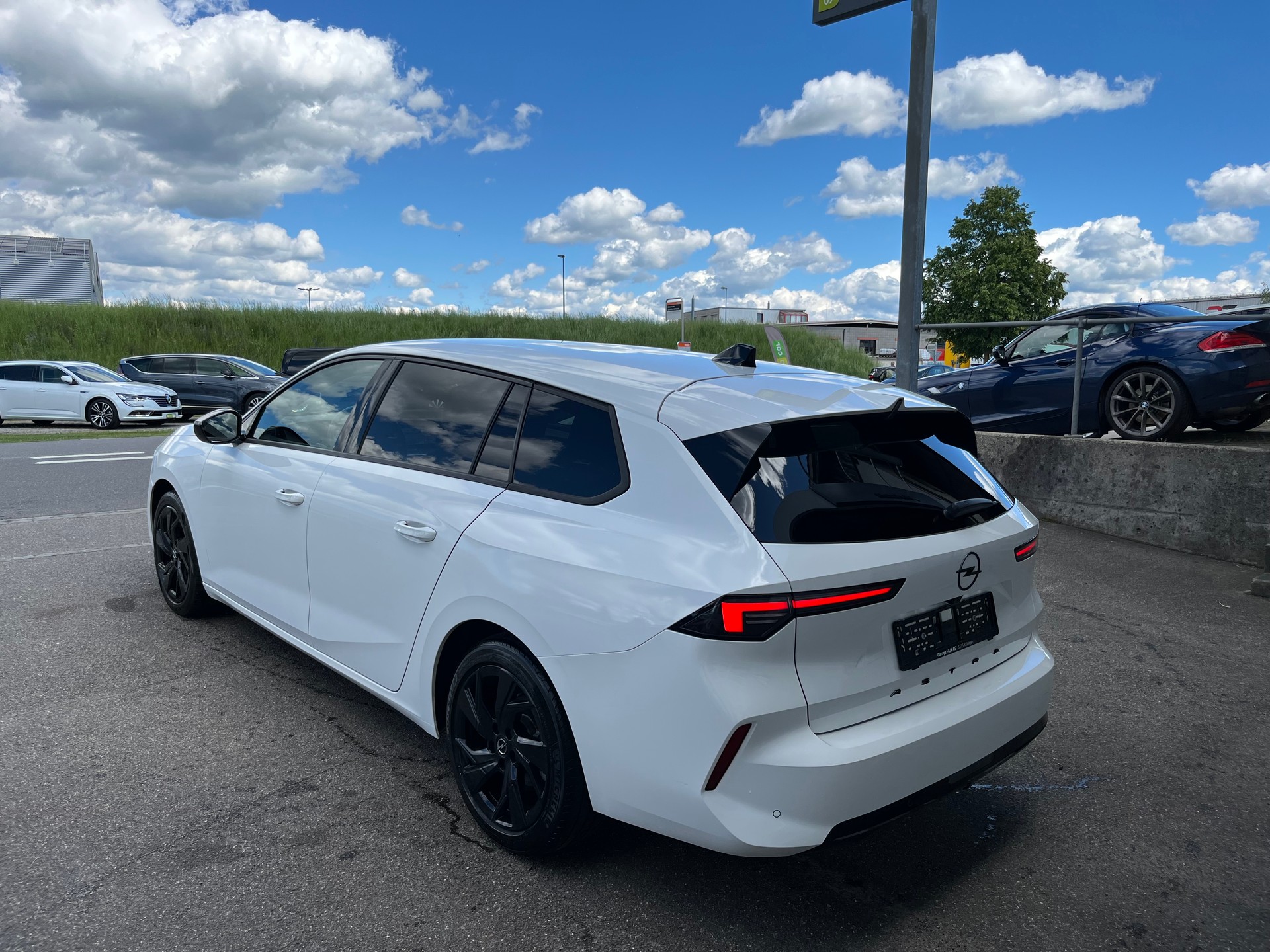 OPEL Astra Sports Tourer 1.5 d Swiss Plus A-showroom-element-1