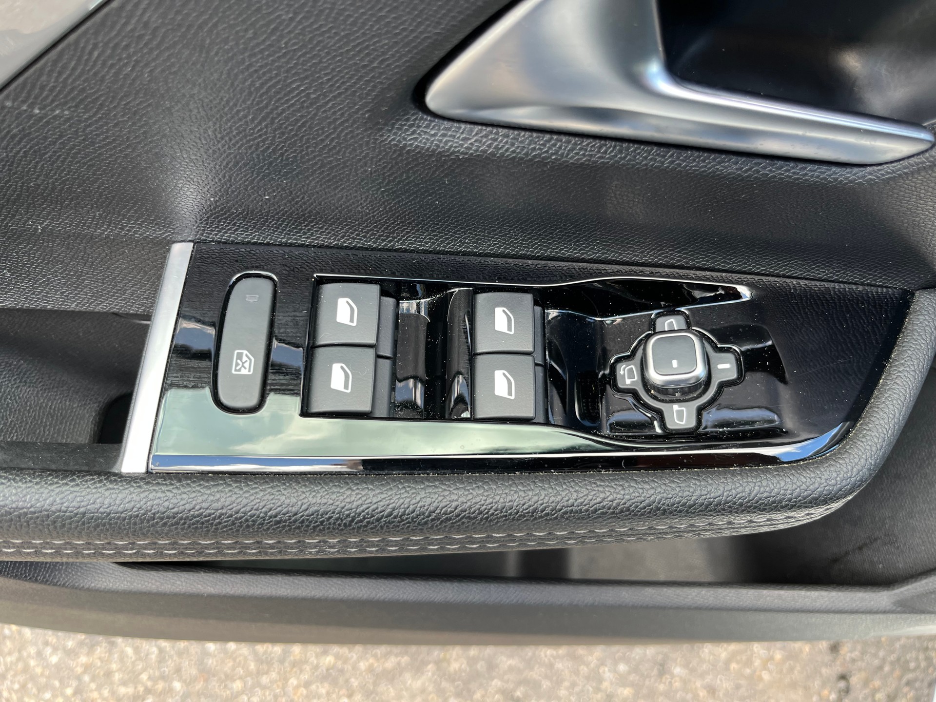 OPEL Astra Sports Tourer 1.5 d Swiss Plus A-image-10