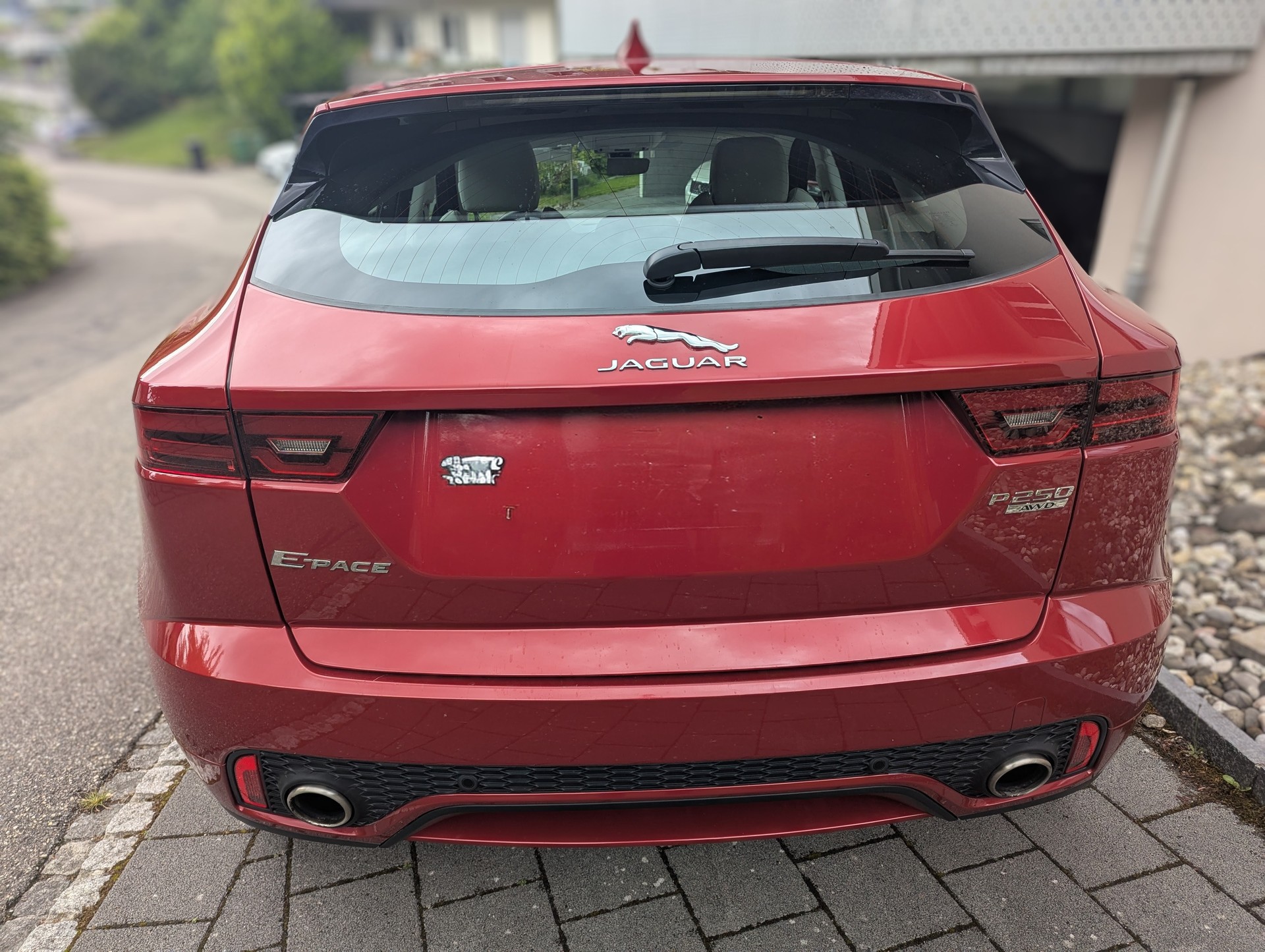 JAGUAR 2.0 T 250 R-Dynamic HSE AWD-image-2