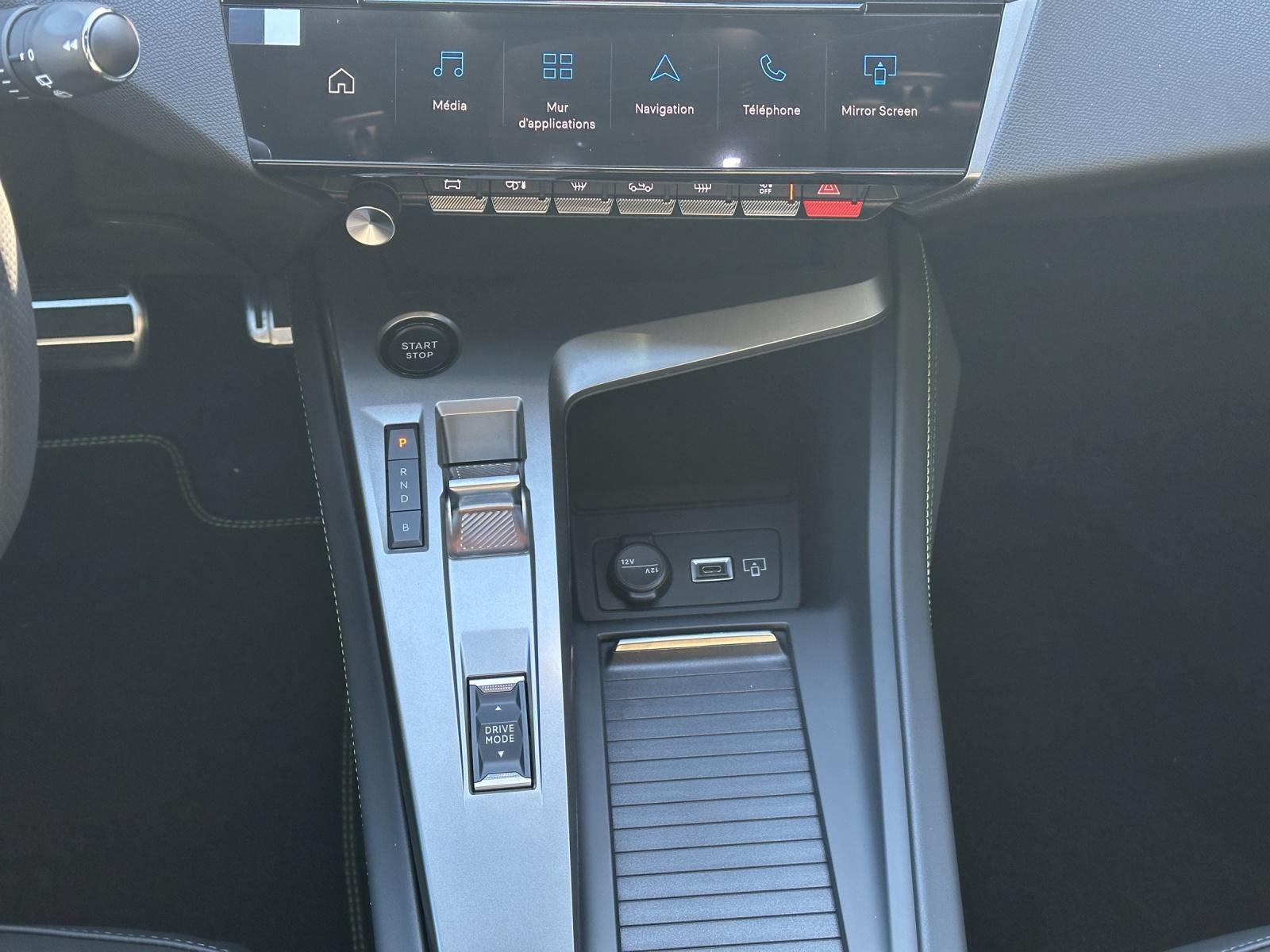 PEUGEOT 308 SW 1.6 PHEV 195 GT-image-14