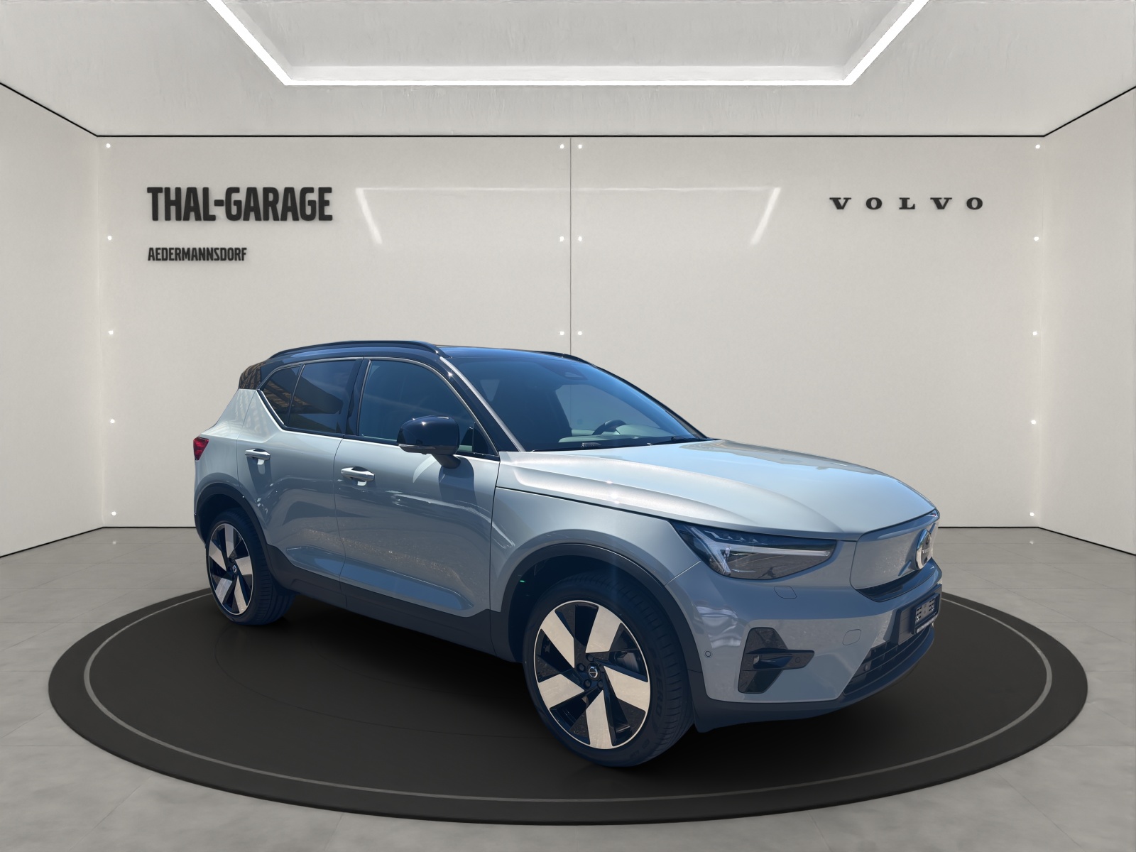 VOLVO EX40 Twin Ultra AWD-image-13
