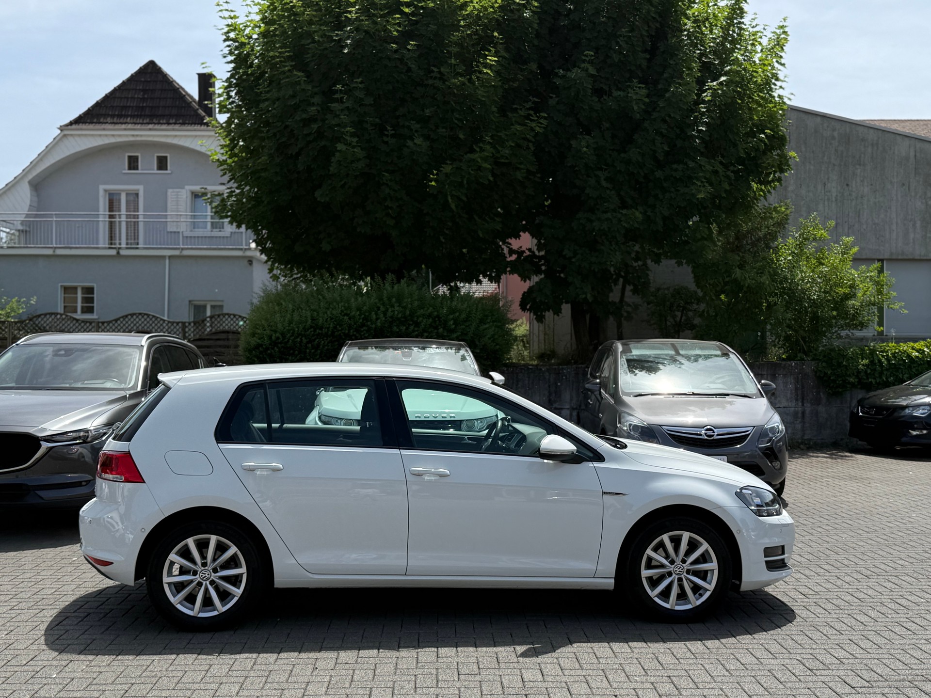 VW Golf 1.4 TSI Lounge-showroom-element-1
