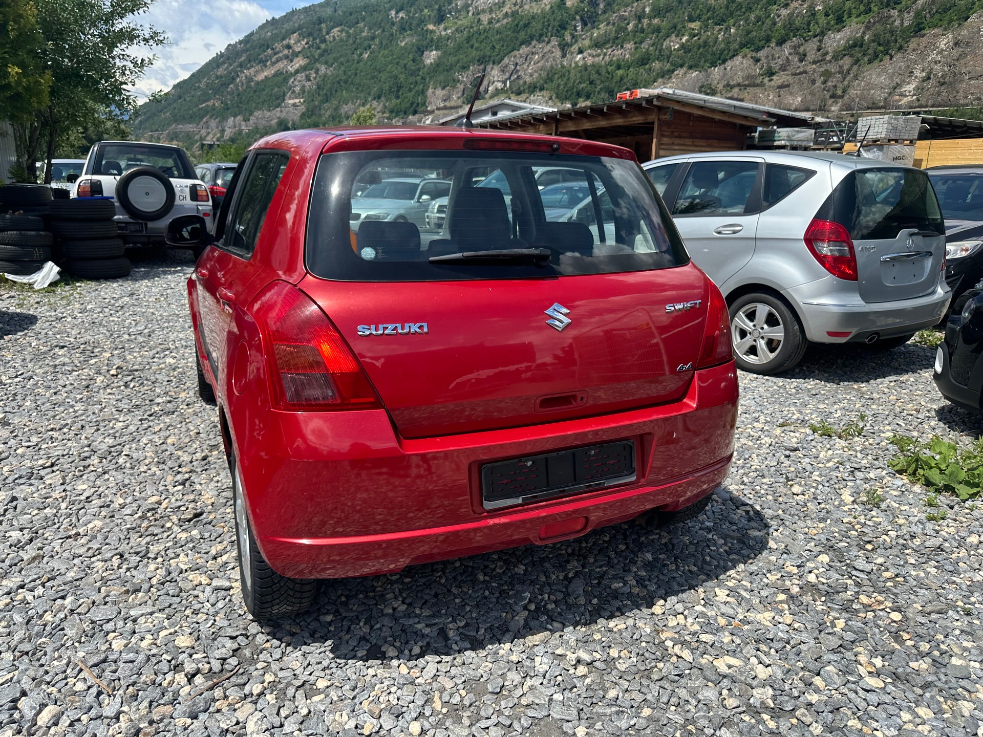 SUZUKI Swift 1.3i 16V GL Top 4x4-image-11