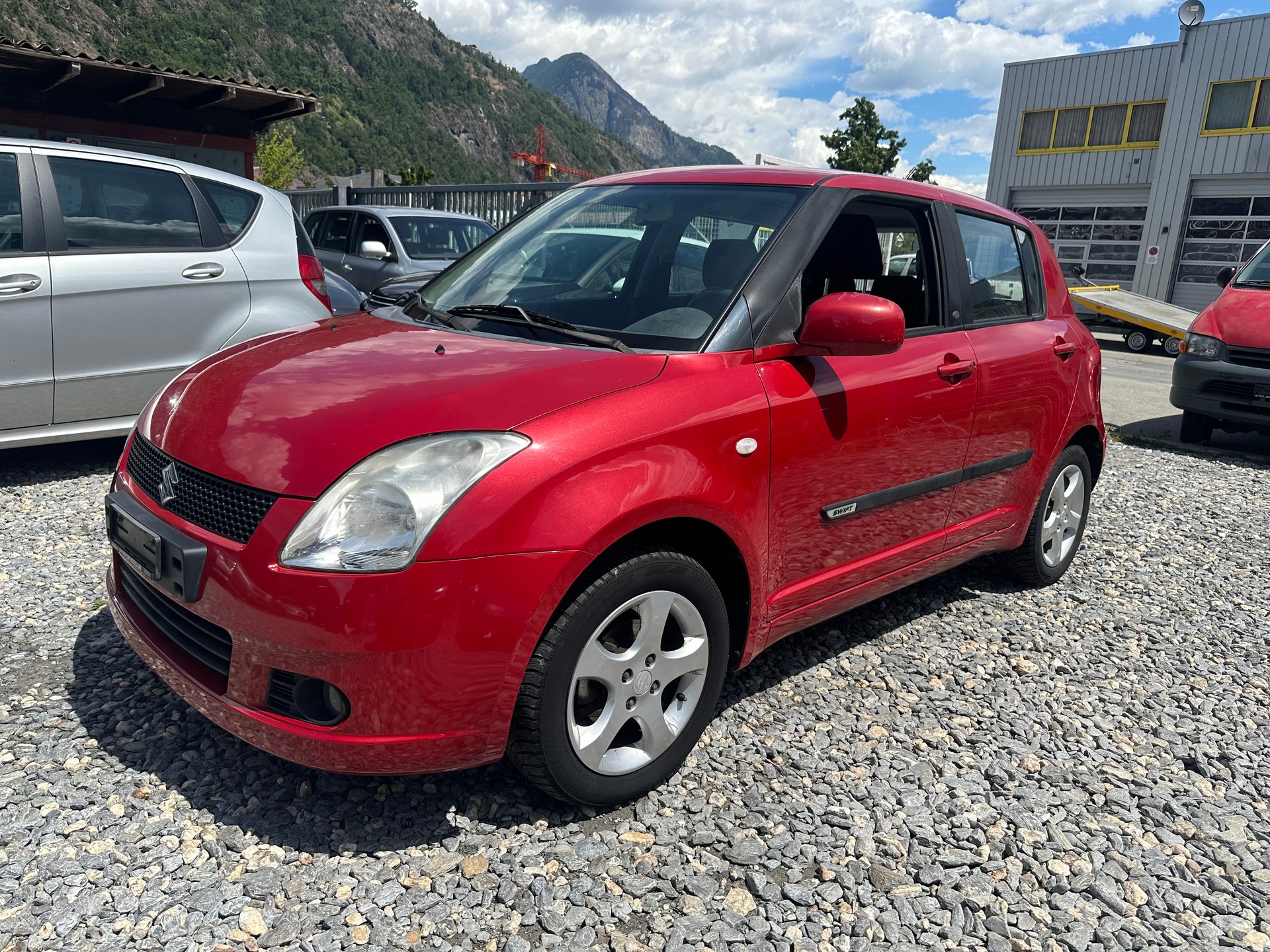 SUZUKI Swift 1.3i 16V GL Top 4x4-image-3