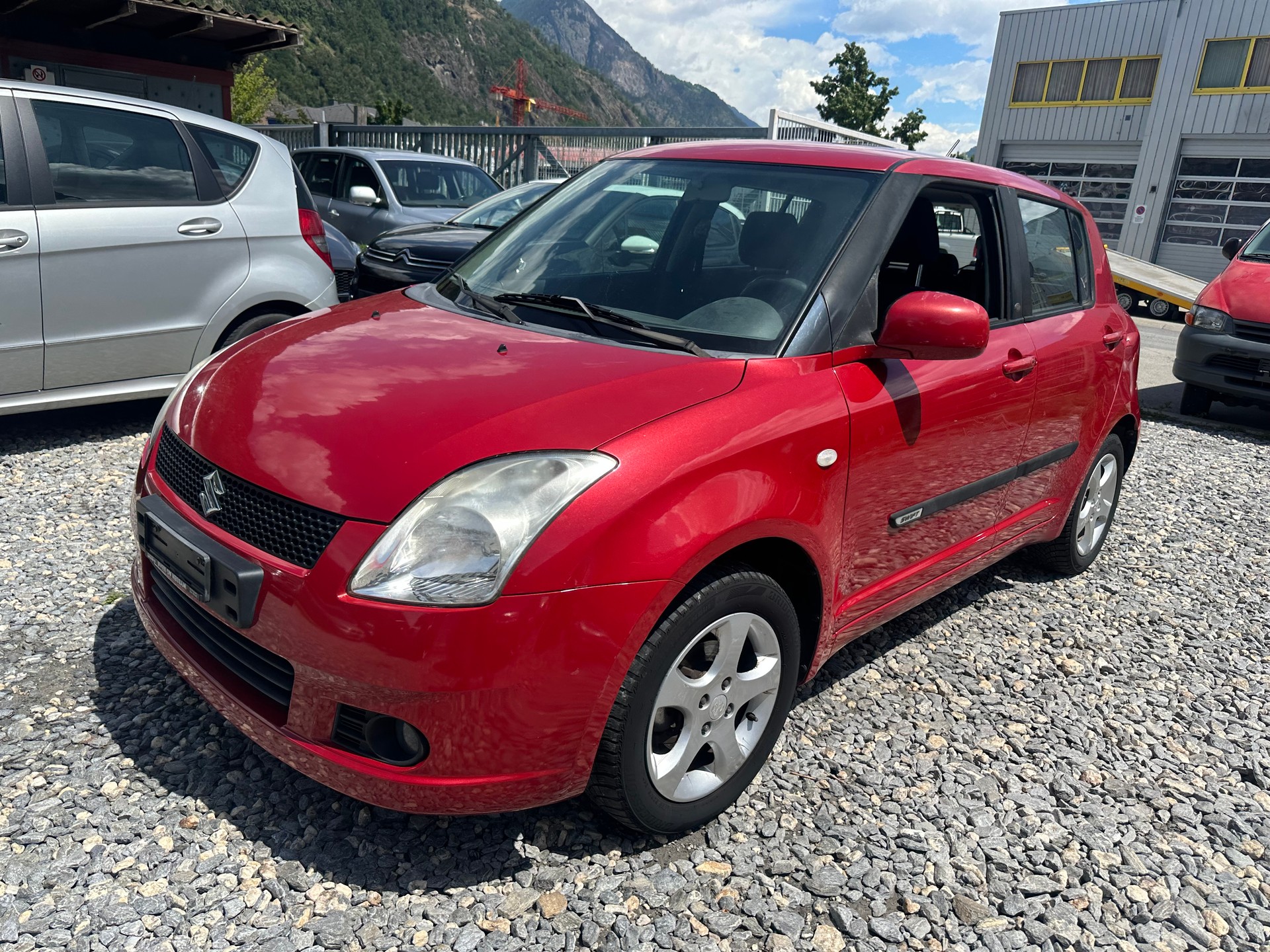 SUZUKI Swift 1.3i 16V GL Top 4x4-image-4