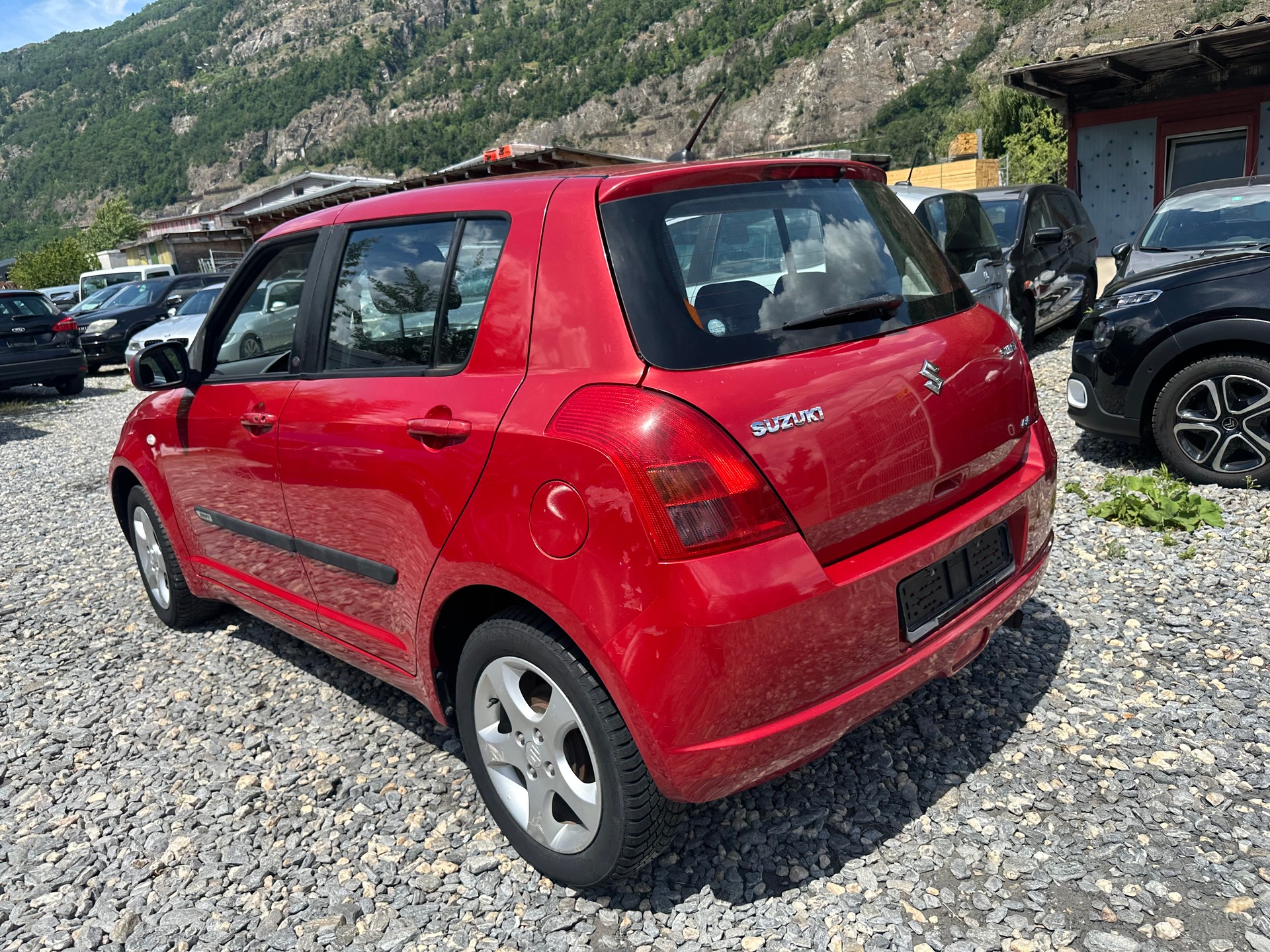 SUZUKI Swift 1.3i 16V GL Top 4x4-image-12