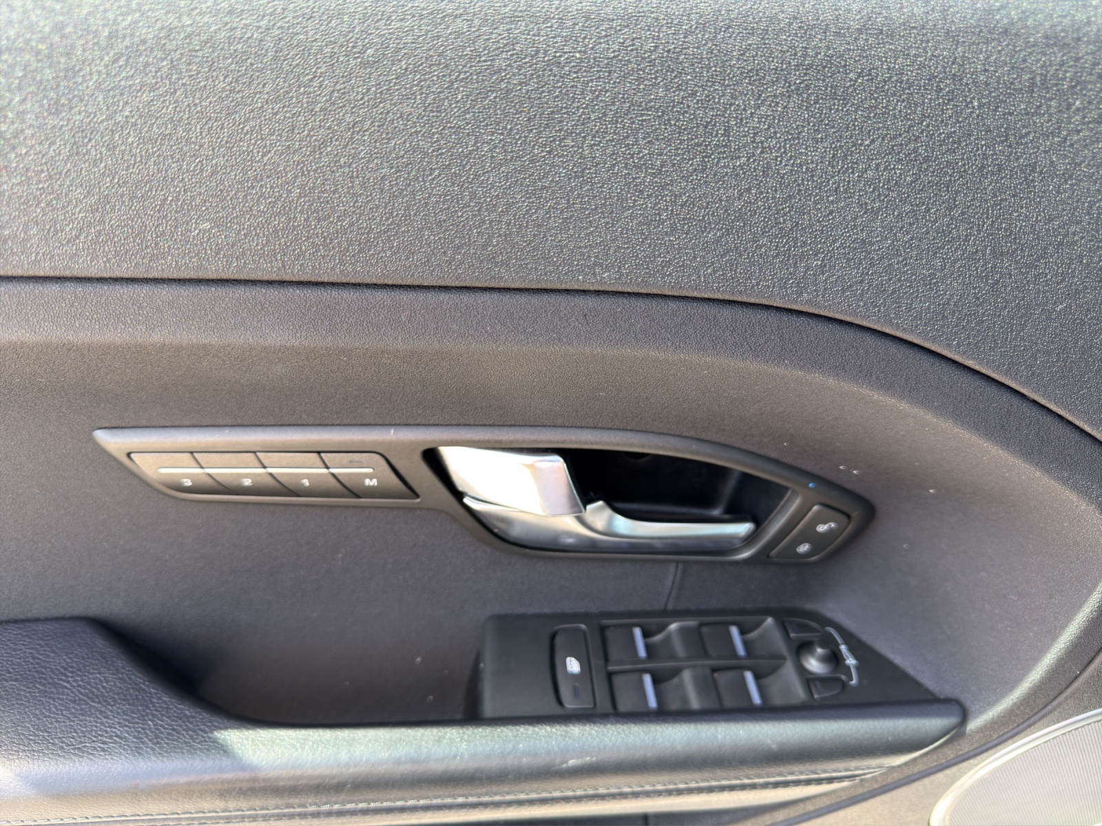 LAND ROVER Range Rover Evoque 2.0 Si4 Dynamic AT6-image-9