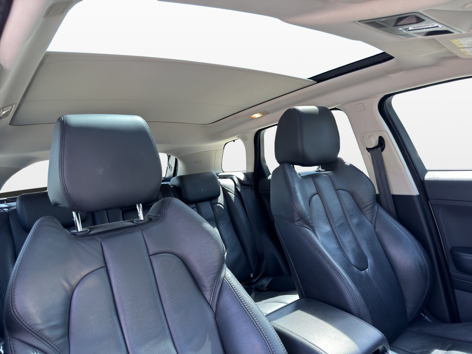 LAND ROVER Range Rover Evoque 2.0 Si4 Dynamic AT6-image-15