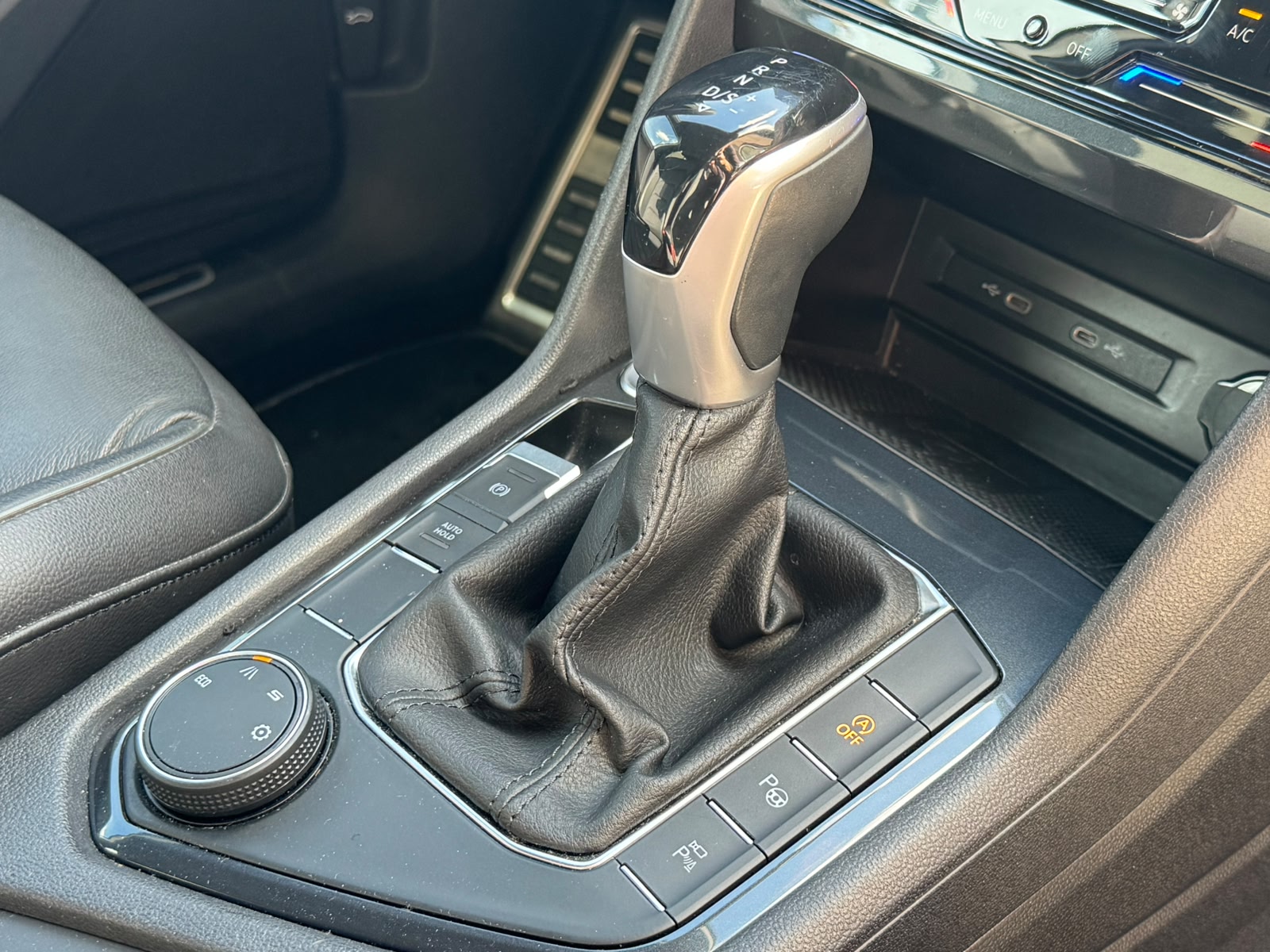 SEAT Tarraco 2.0 TDI FR DSG-image-17