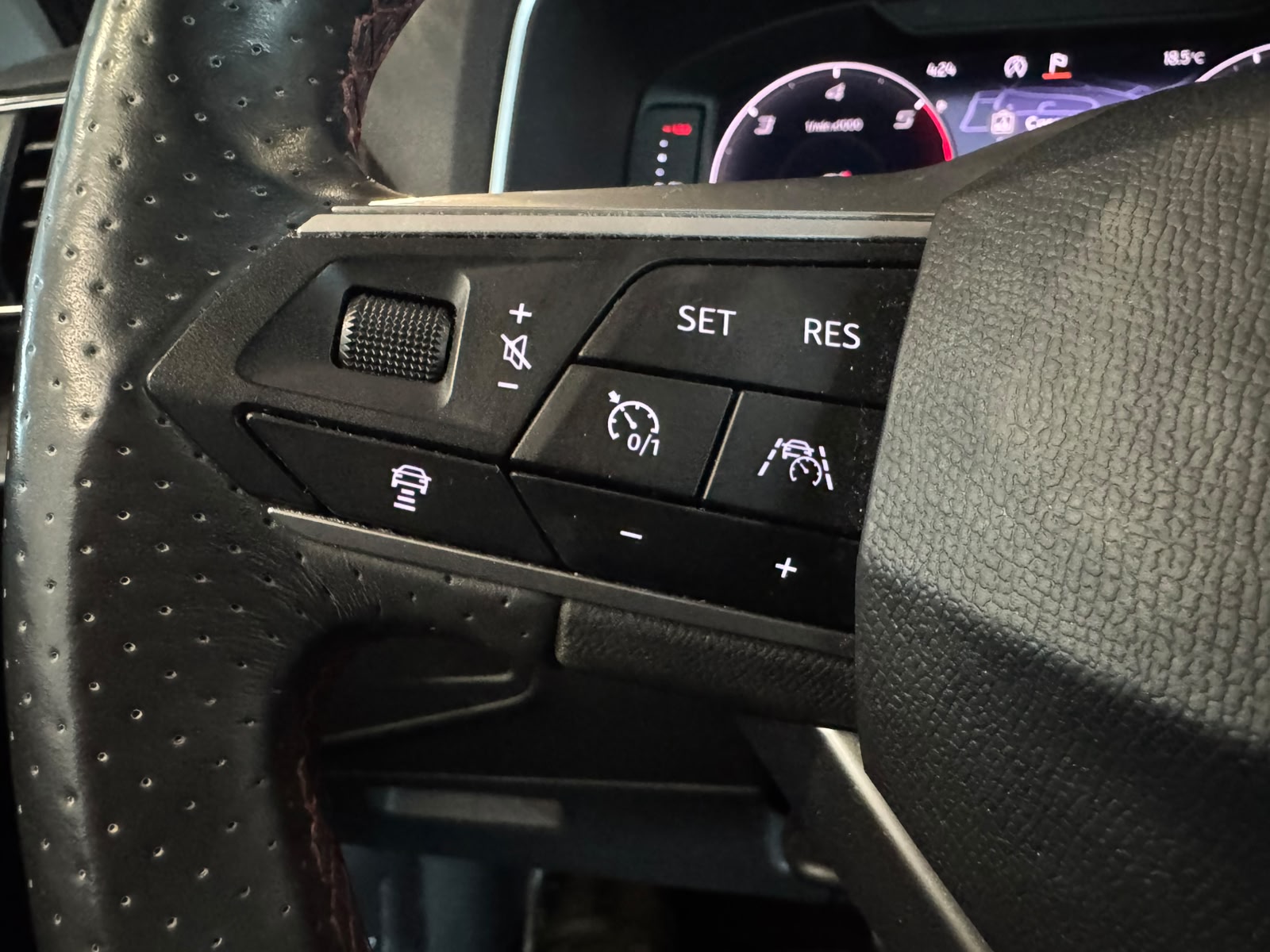 SEAT Tarraco 2.0 TDI FR DSG-image-21