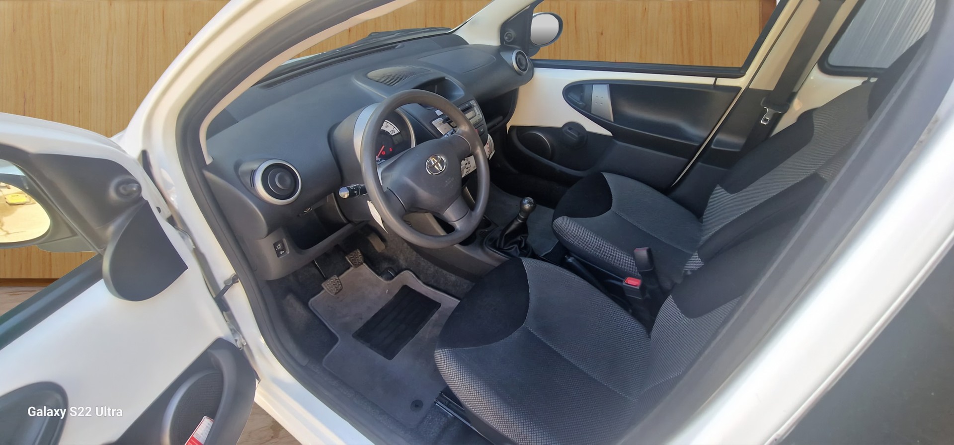 TOYOTA AYGO-image-10