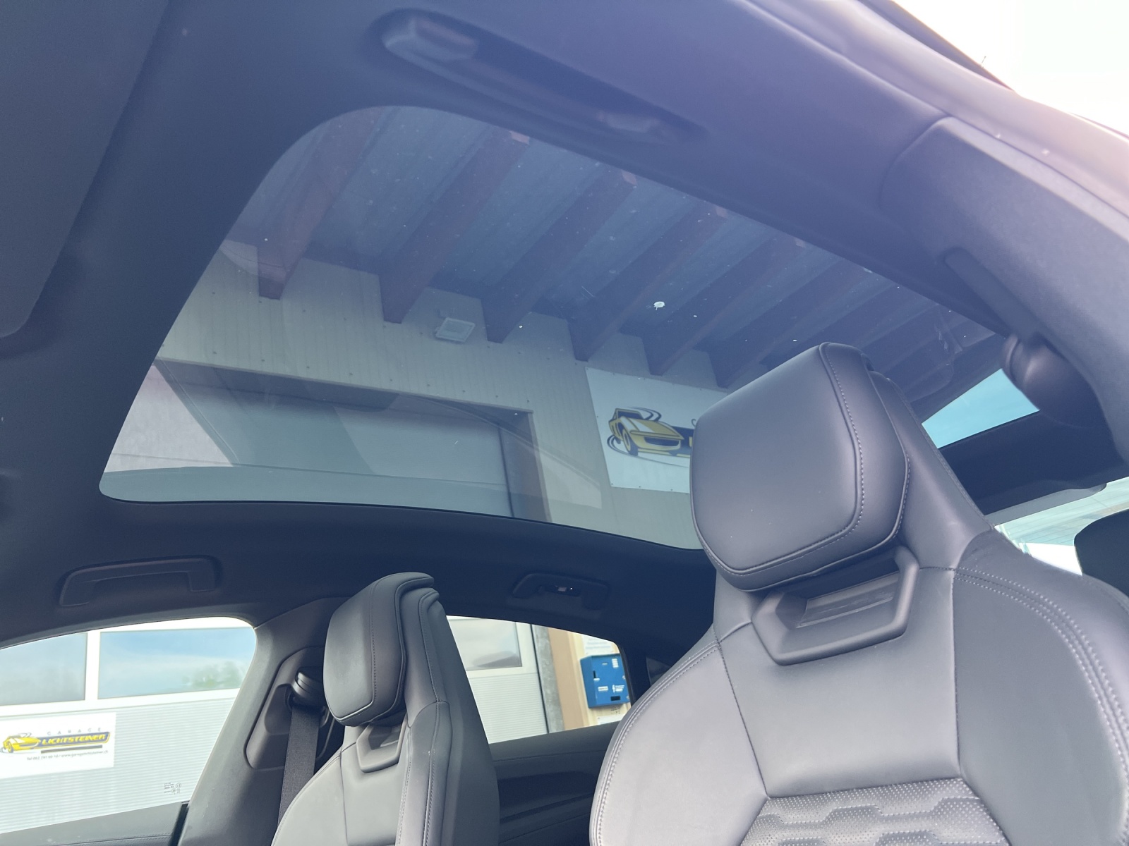 AUDI e-tron GT quattro-image-15