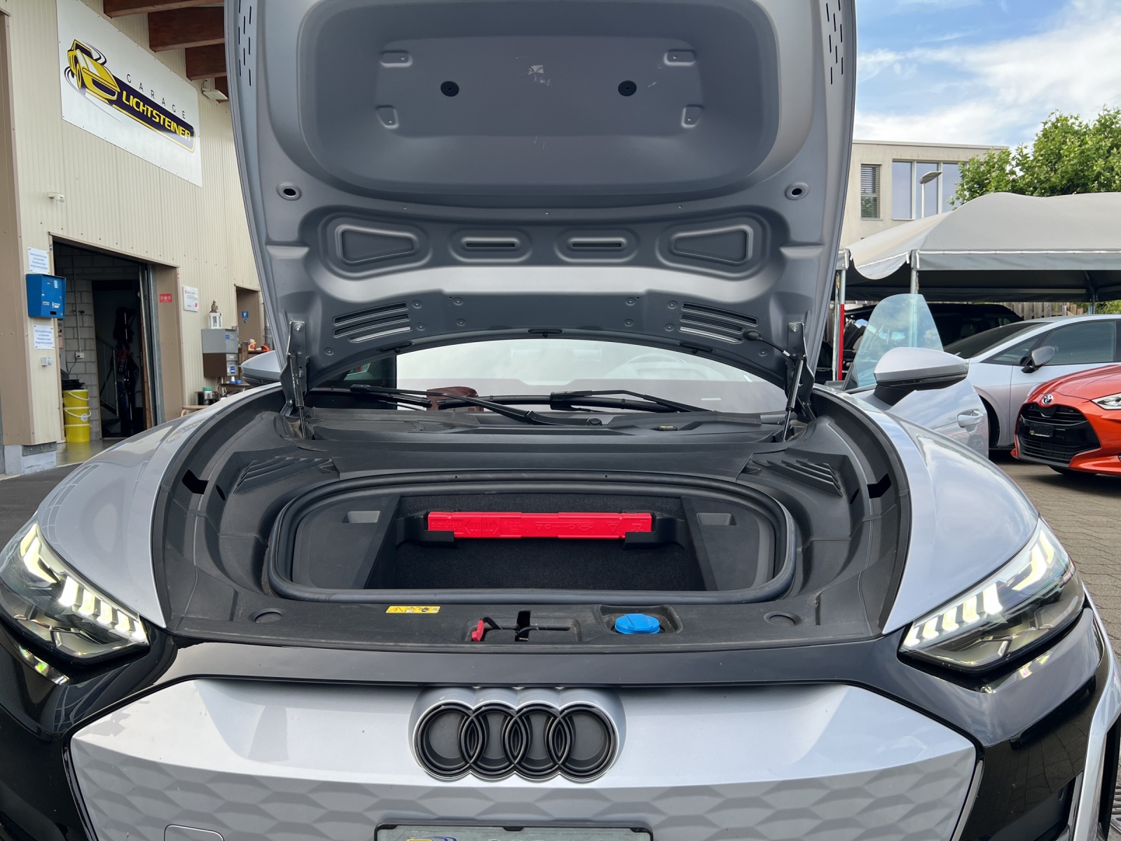 AUDI e-tron GT quattro-image-18