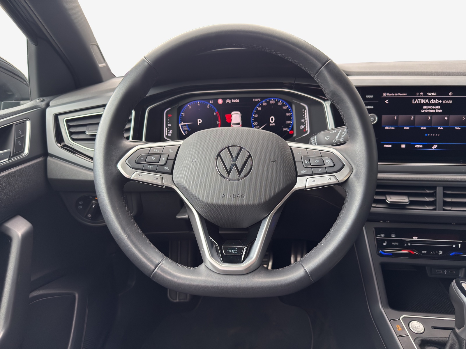 VW Polo 1.0 TSI R-Line DSG-image-9