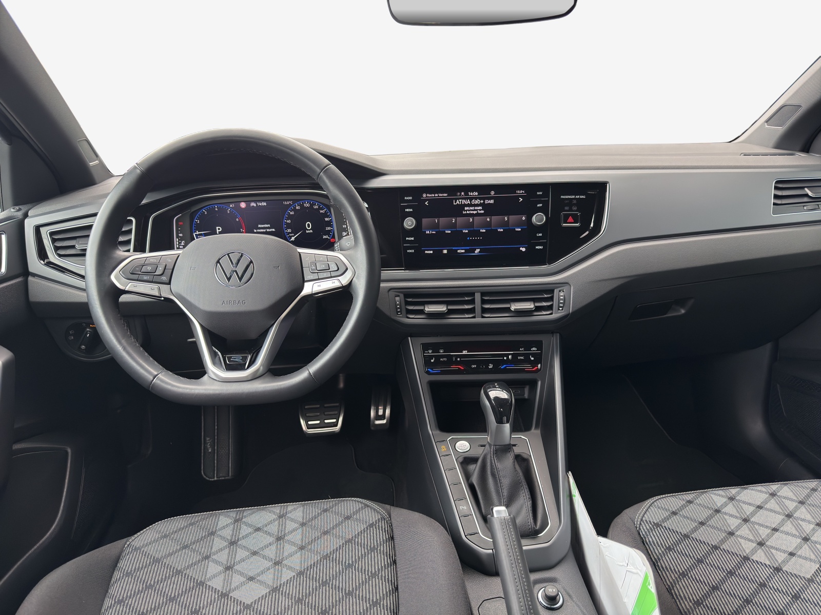 VW Polo 1.0 TSI R-Line DSG-image-8
