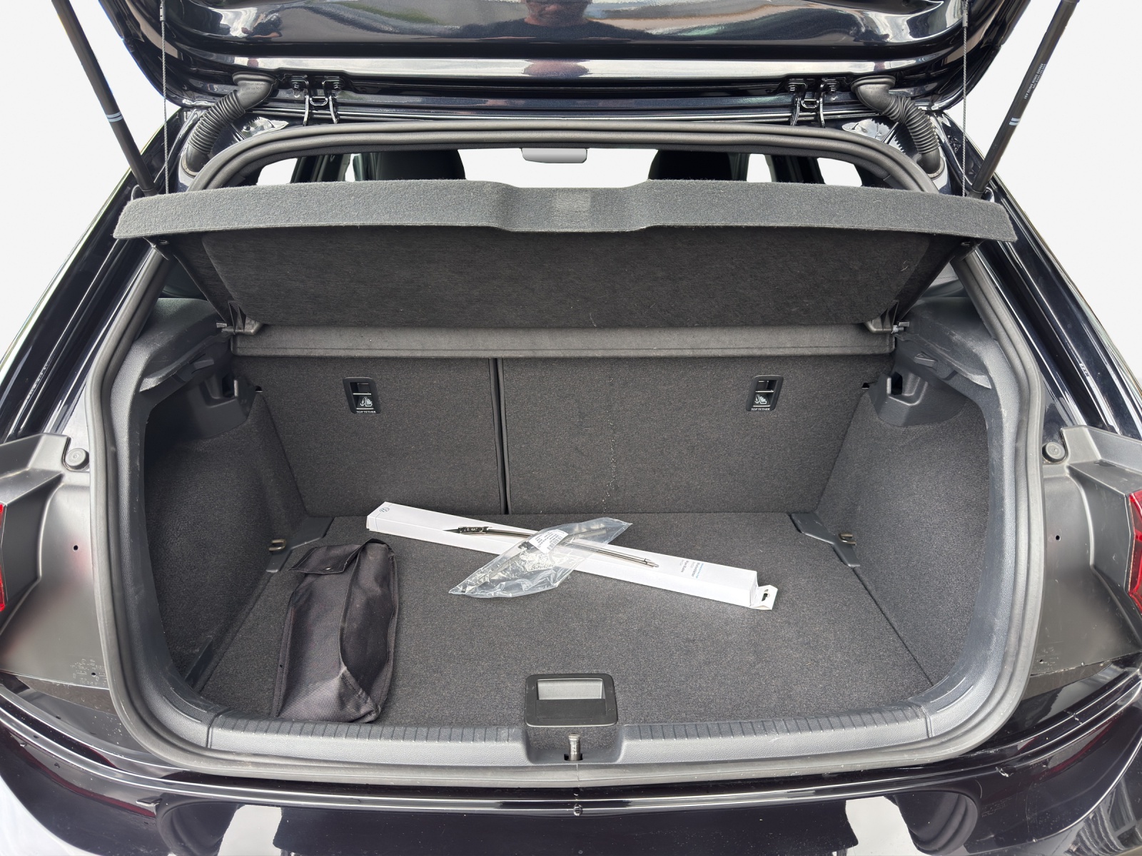 VW Polo 1.0 TSI R-Line DSG-image-12
