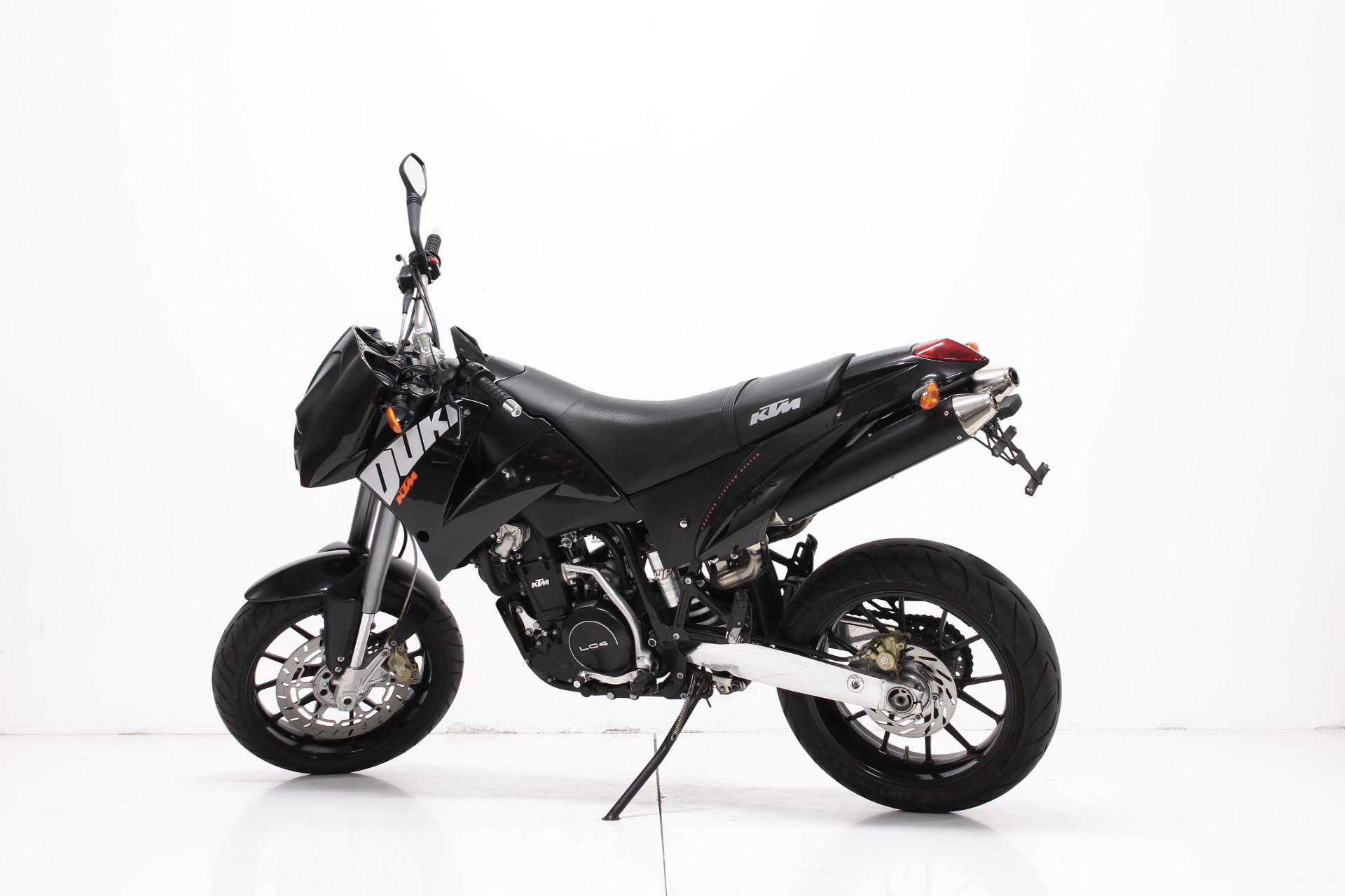KTM 640 Duke-image-5