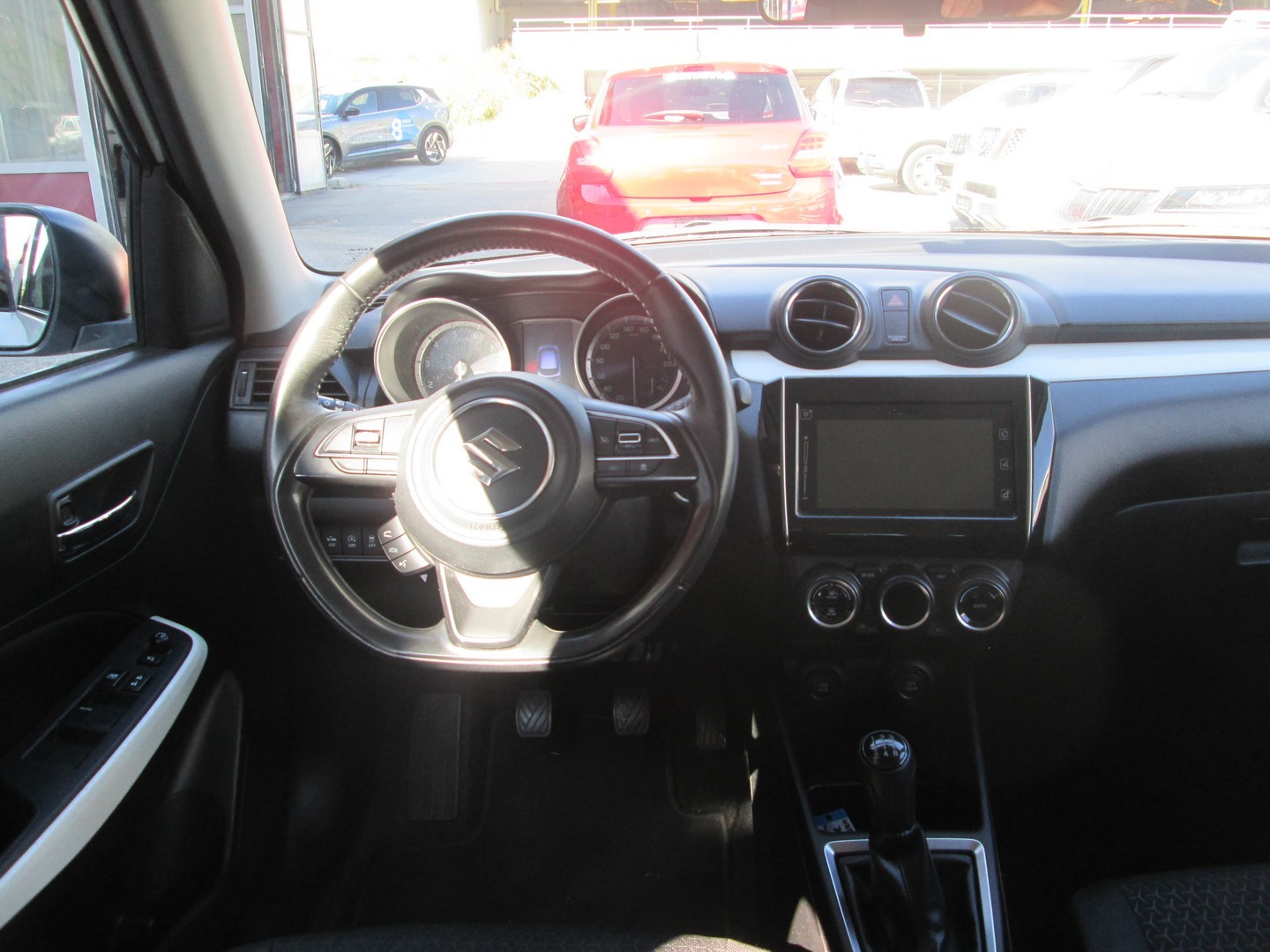 SUZUKI Swift 1.2i 16V SHVS Compact Top Hybrid Allgrip 4x4-image-5